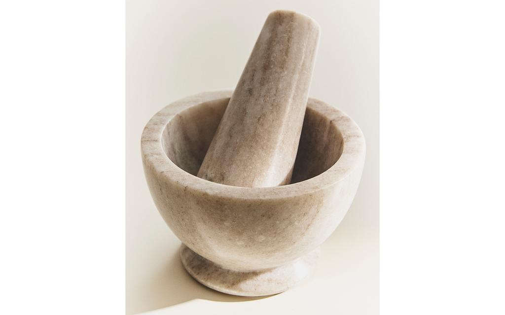 MARBLE PESTLE AND MORTAR