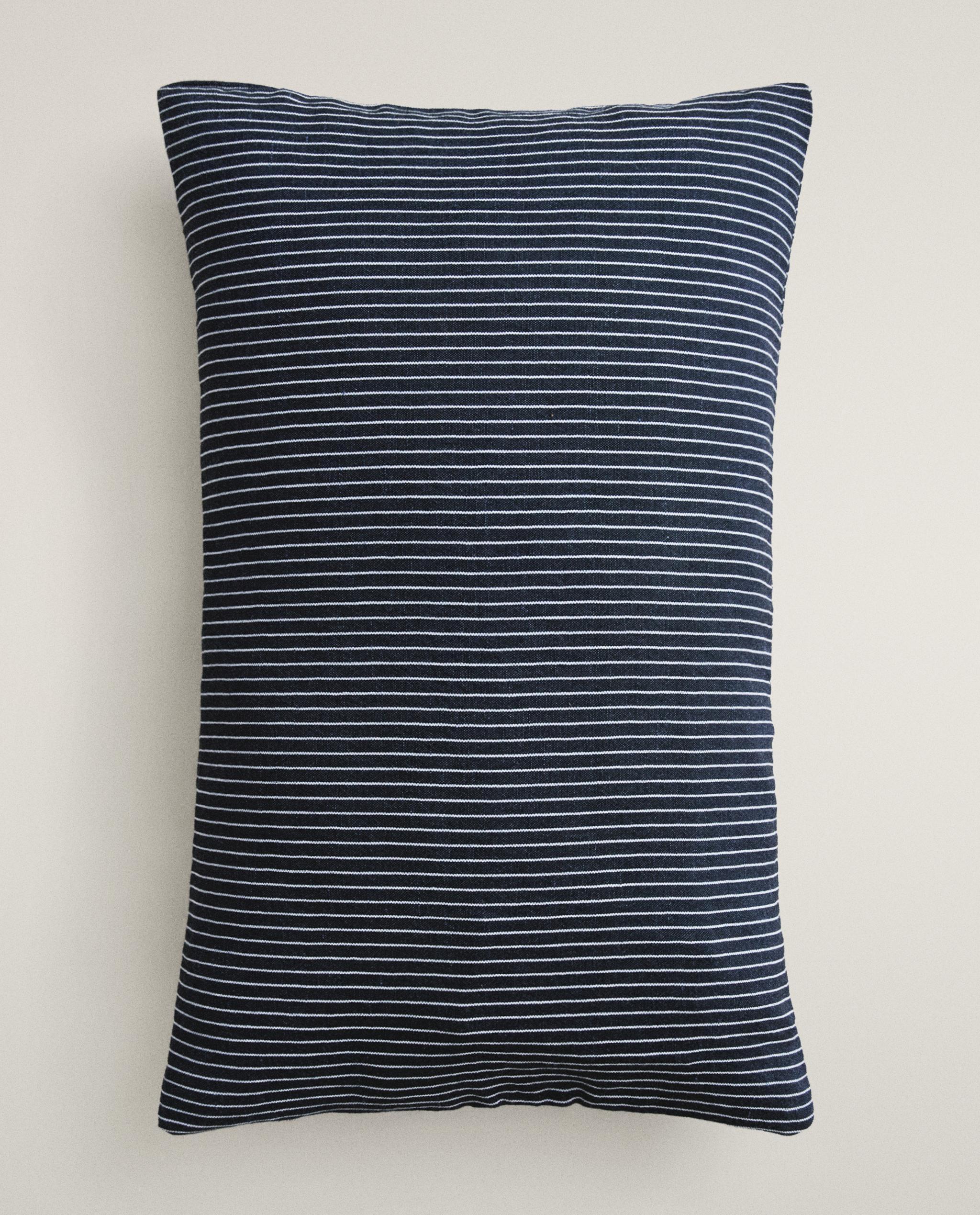 CUSHION COVERS AND VASE product thumbnail 4