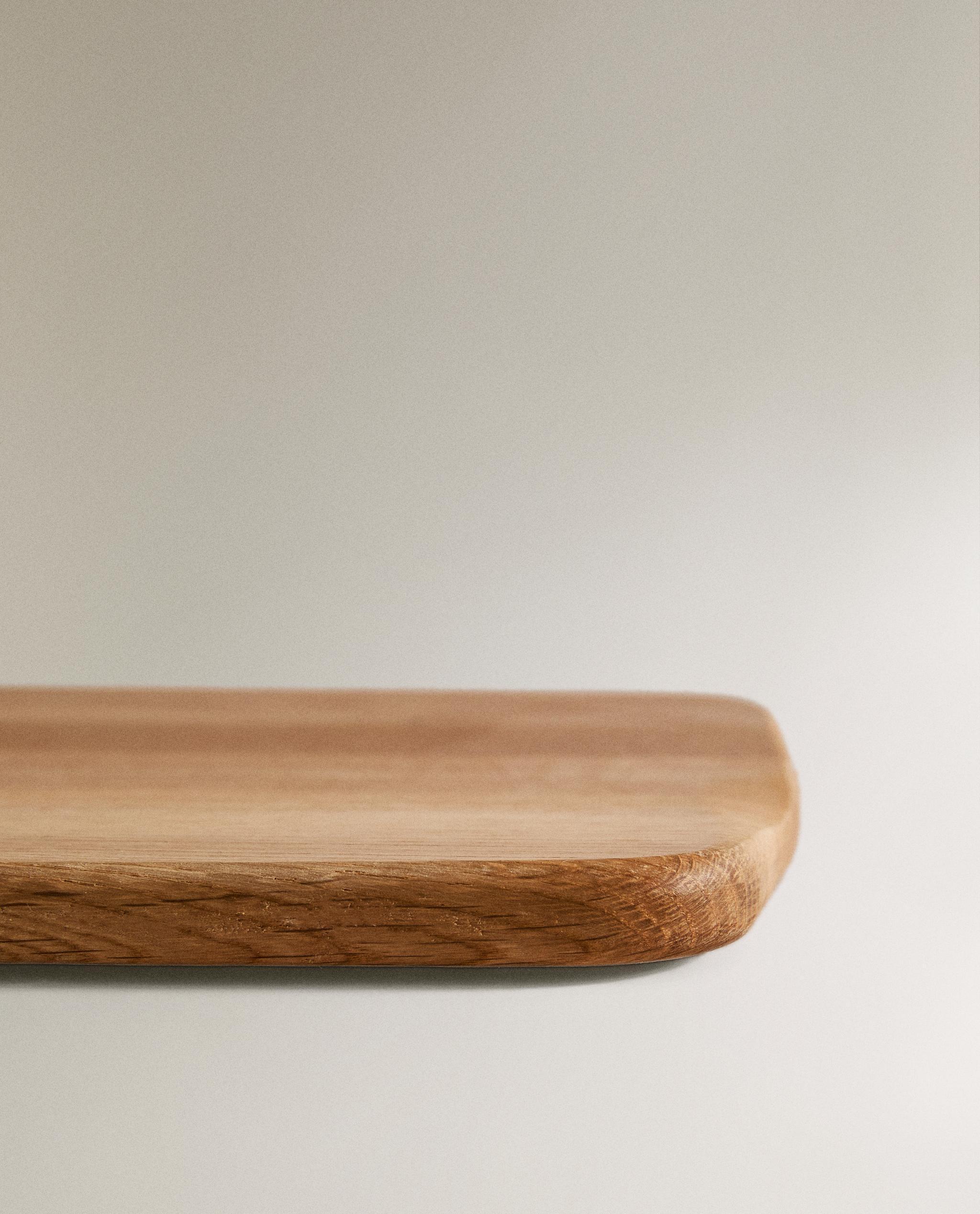 WOODEN CUTTING BOARD product thumbnail 3