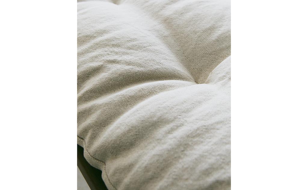 LONG LINEN CUSHION
