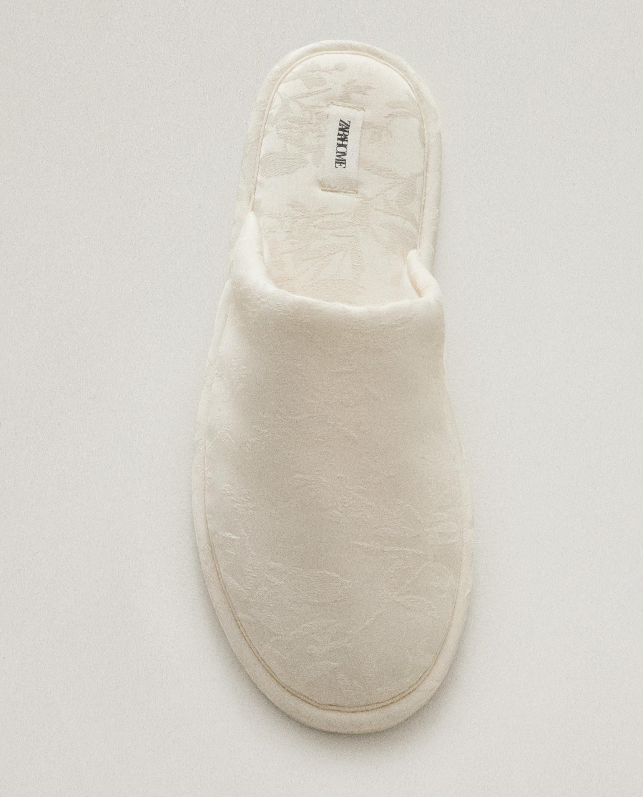 JACQUARD MULE SLIPPERS product thumbnail 7