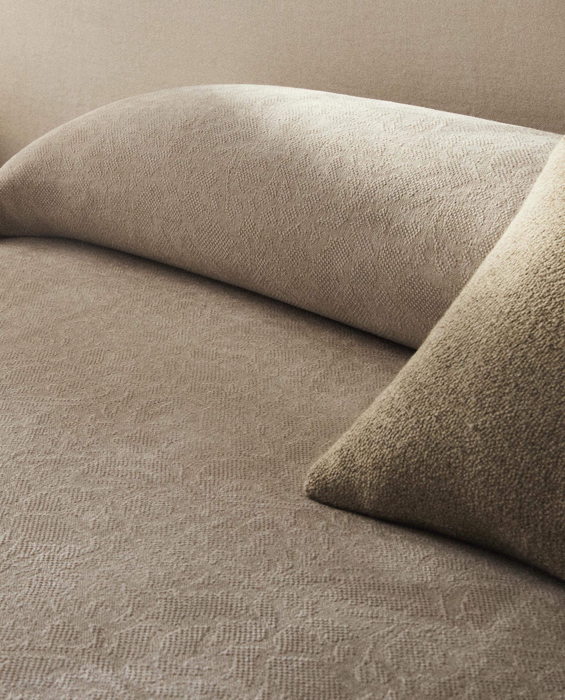 CHENILLE BEDSPREAD