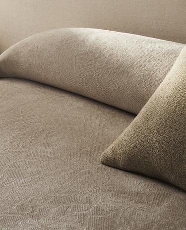 CHENILLE BEDSPREAD