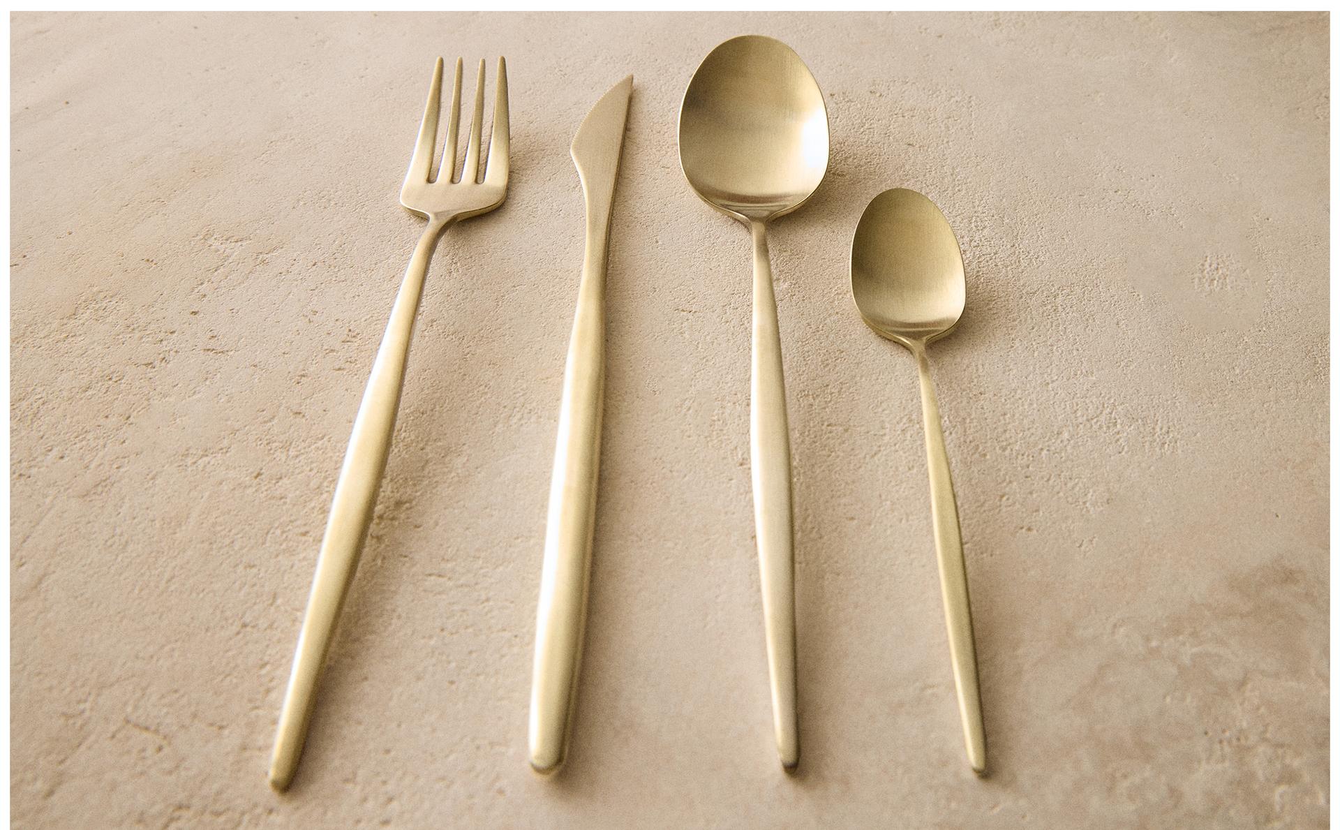 4-PIECE CUTLERY SET WITH THIN HANDLE