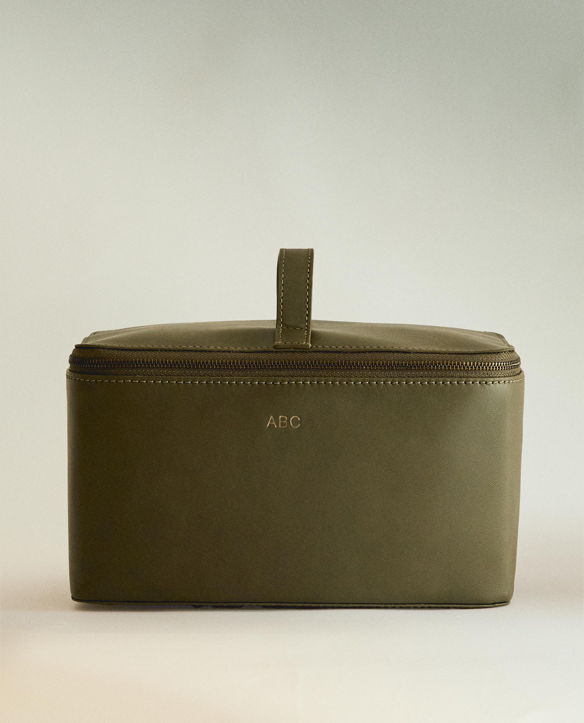 LARGE LEATHER TOILETRY BAG