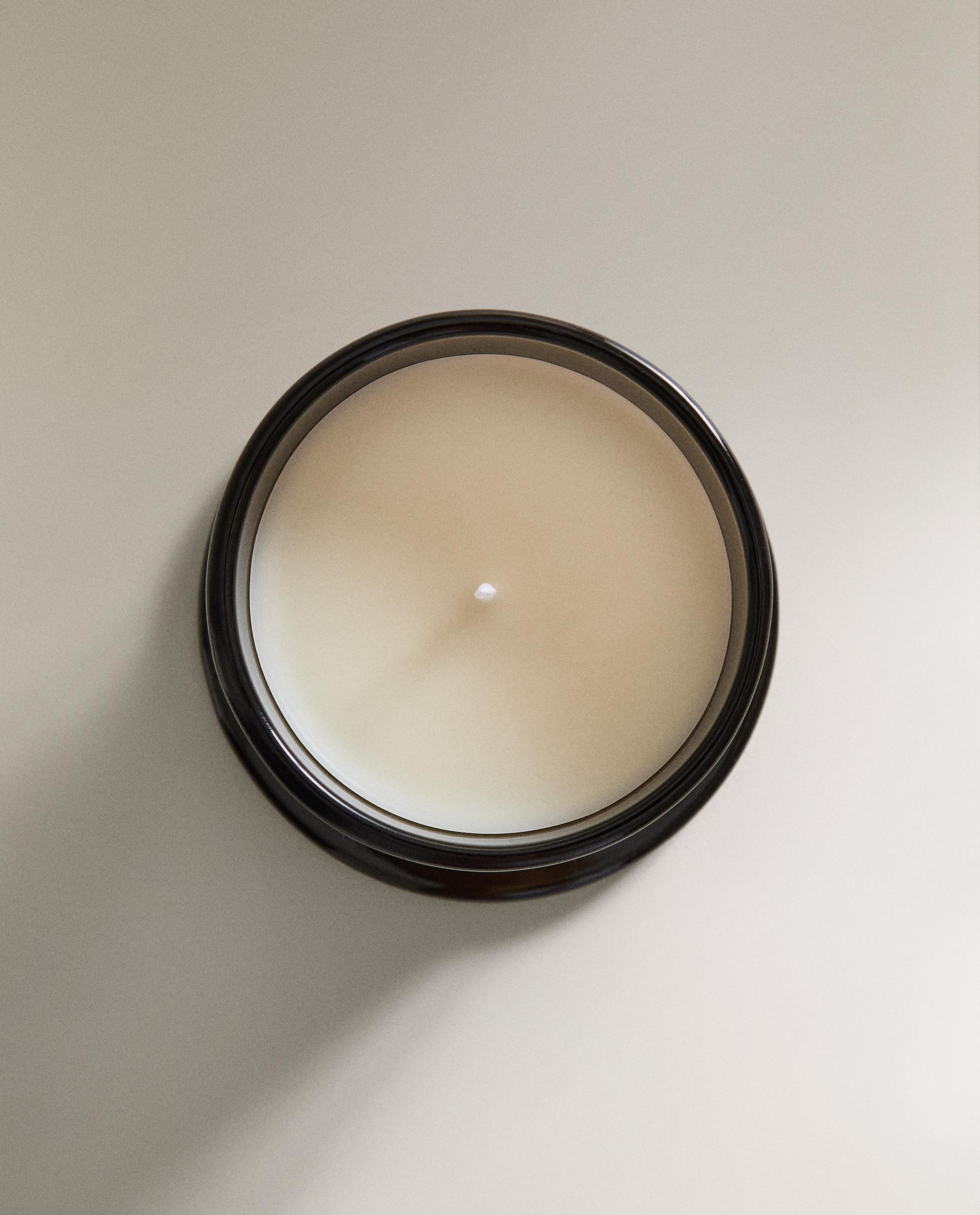(140 G) CUIR NUIT SCENTED CANDLE product thumbnail 6
