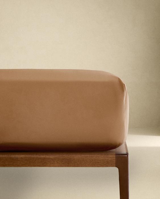 MUOTOONOMMELTU ALUSLAKANA PERKAALIA | 30 CM KORKEA (LANKATIHEYS 300)