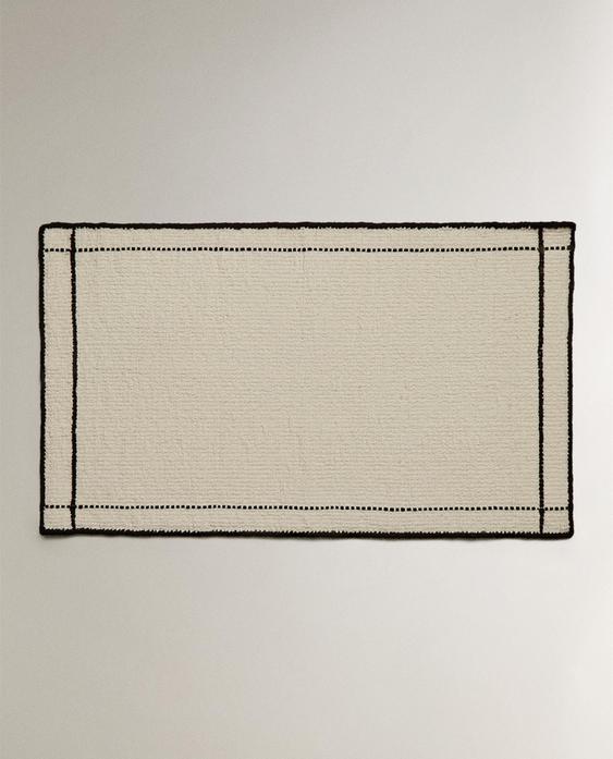 سجادة حمام بإطار بغرزة راجعة سجادة حمام بإطار بغرزة راجعة