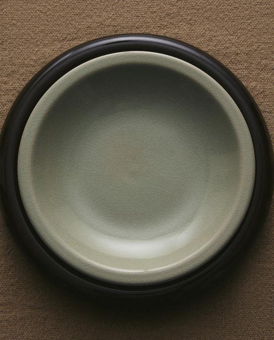 PJATË SUPE PREJ BALTE TË EMALUAR