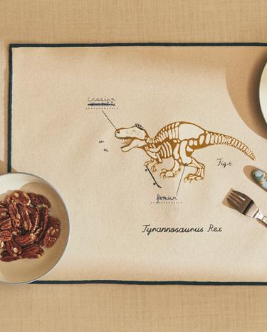 CHILDREN’S DINOSAUR PLACEMAT