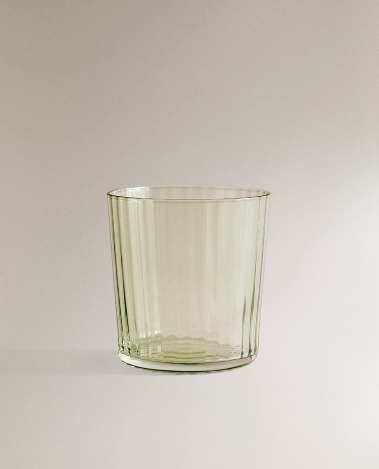 GLASS TUMBLER WITH LINE DESIGN