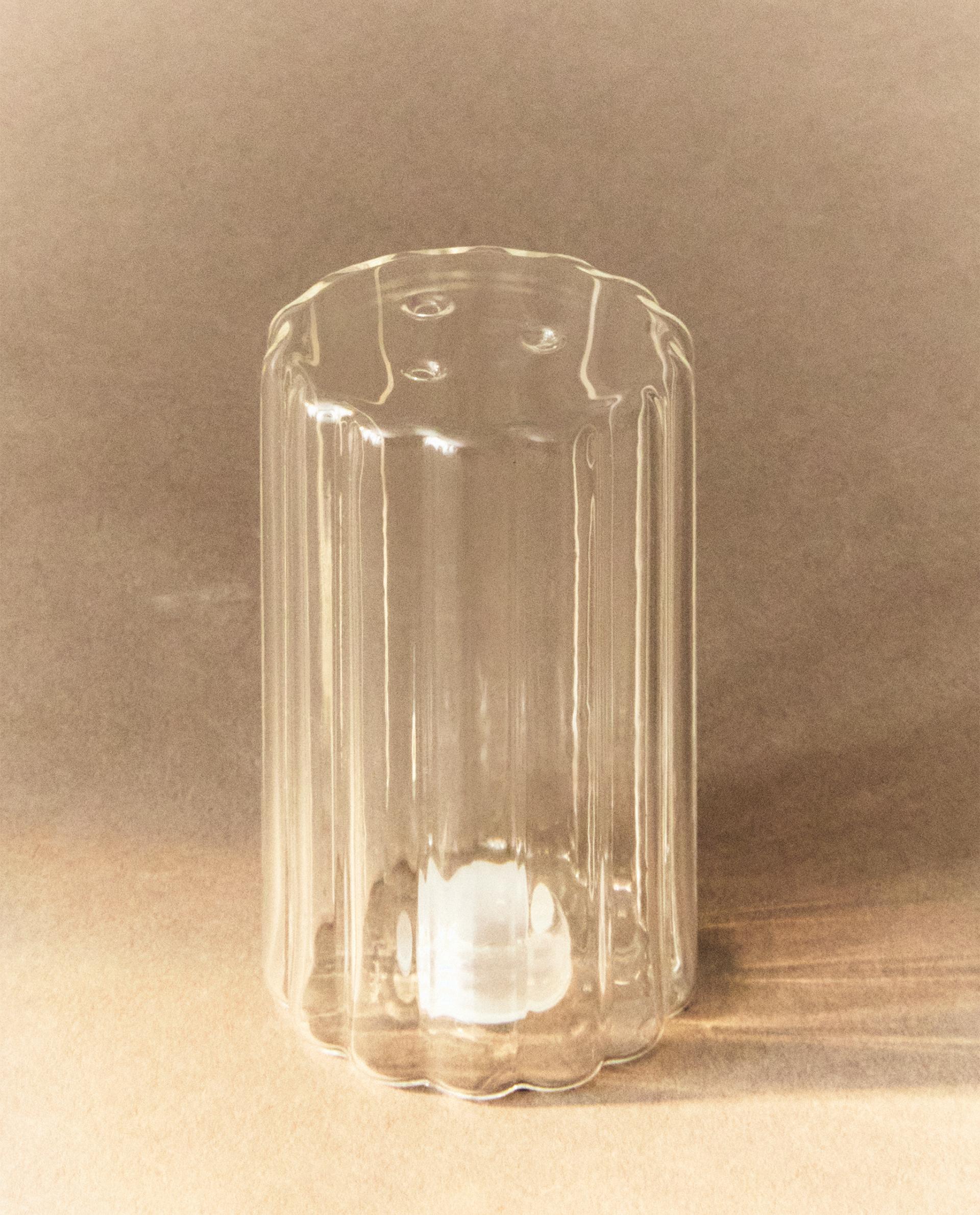 BOROSILICATE GLASS SALT SHAKER