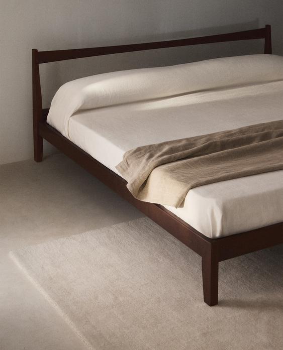 BED FRAME WITH HEADBOARD BED FRAME WITH HEADBOARD