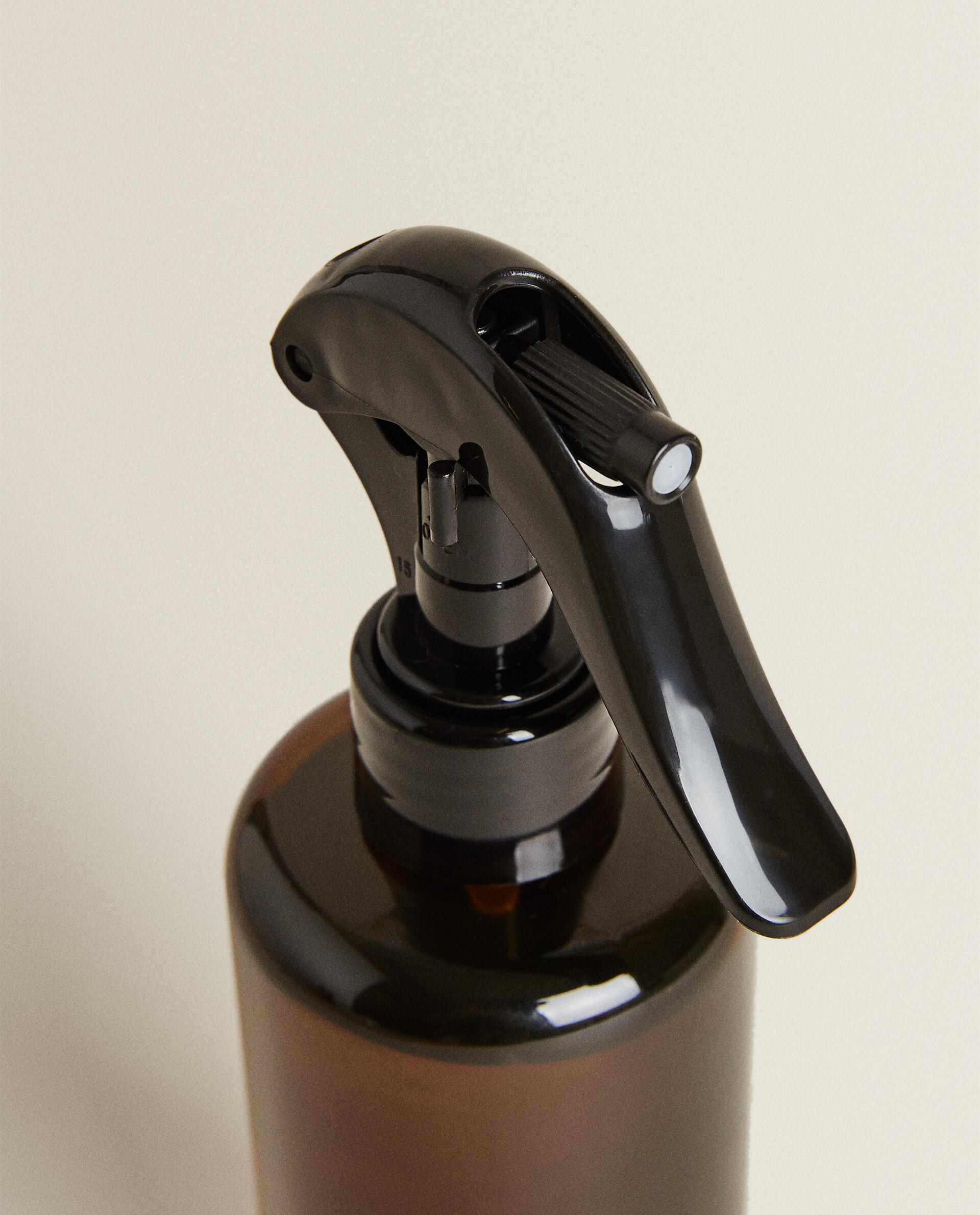 (200 ML) MUSK SHADES AIR FRESHENER SPRAY product thumbnail 2