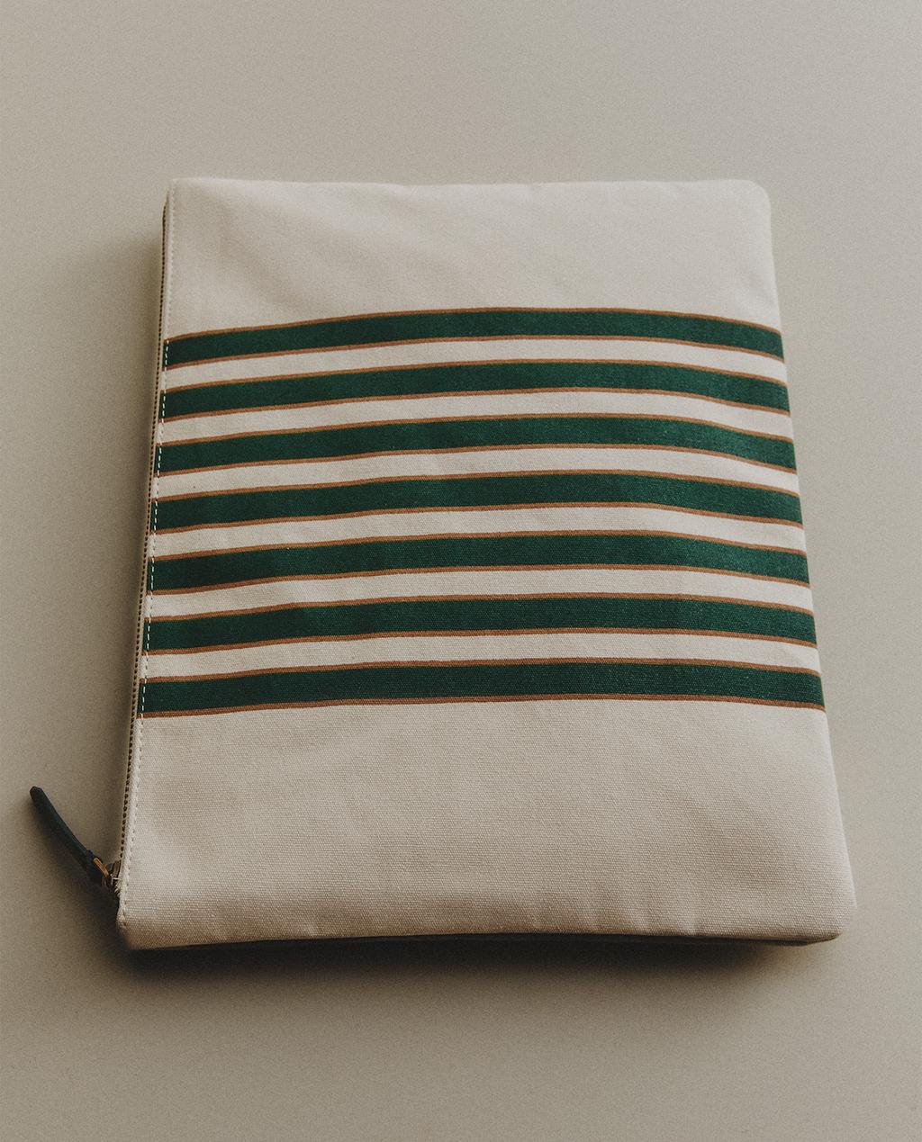 POTOVALNA TORBA Z ČRTAMI