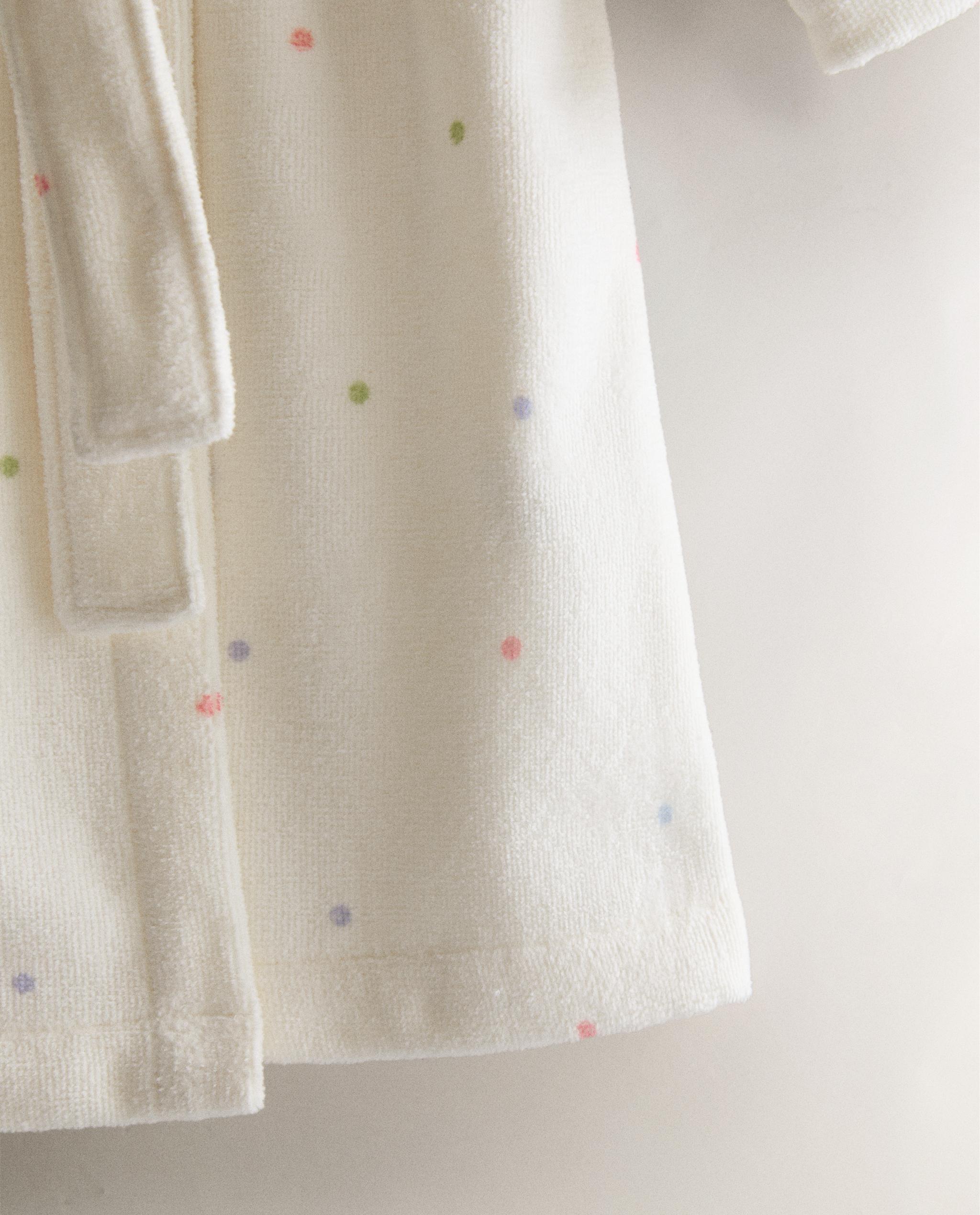 KIDS' VELOUR POLKA DOT BATHROBE product thumbnail 3
