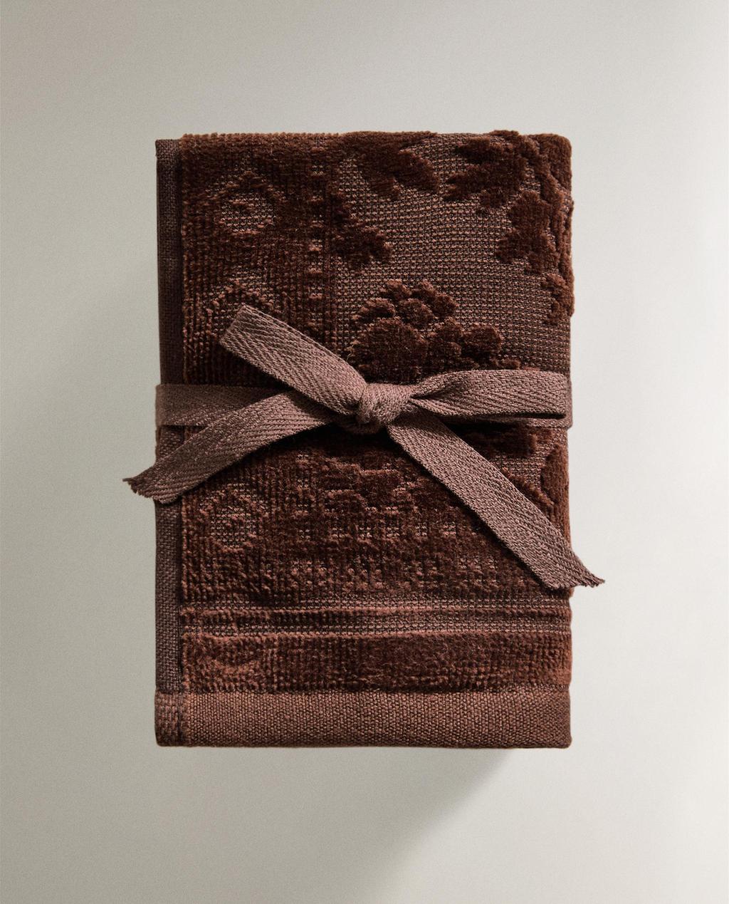 منشفة وجه جاكار بأزهار (حزمة 3 قطع)