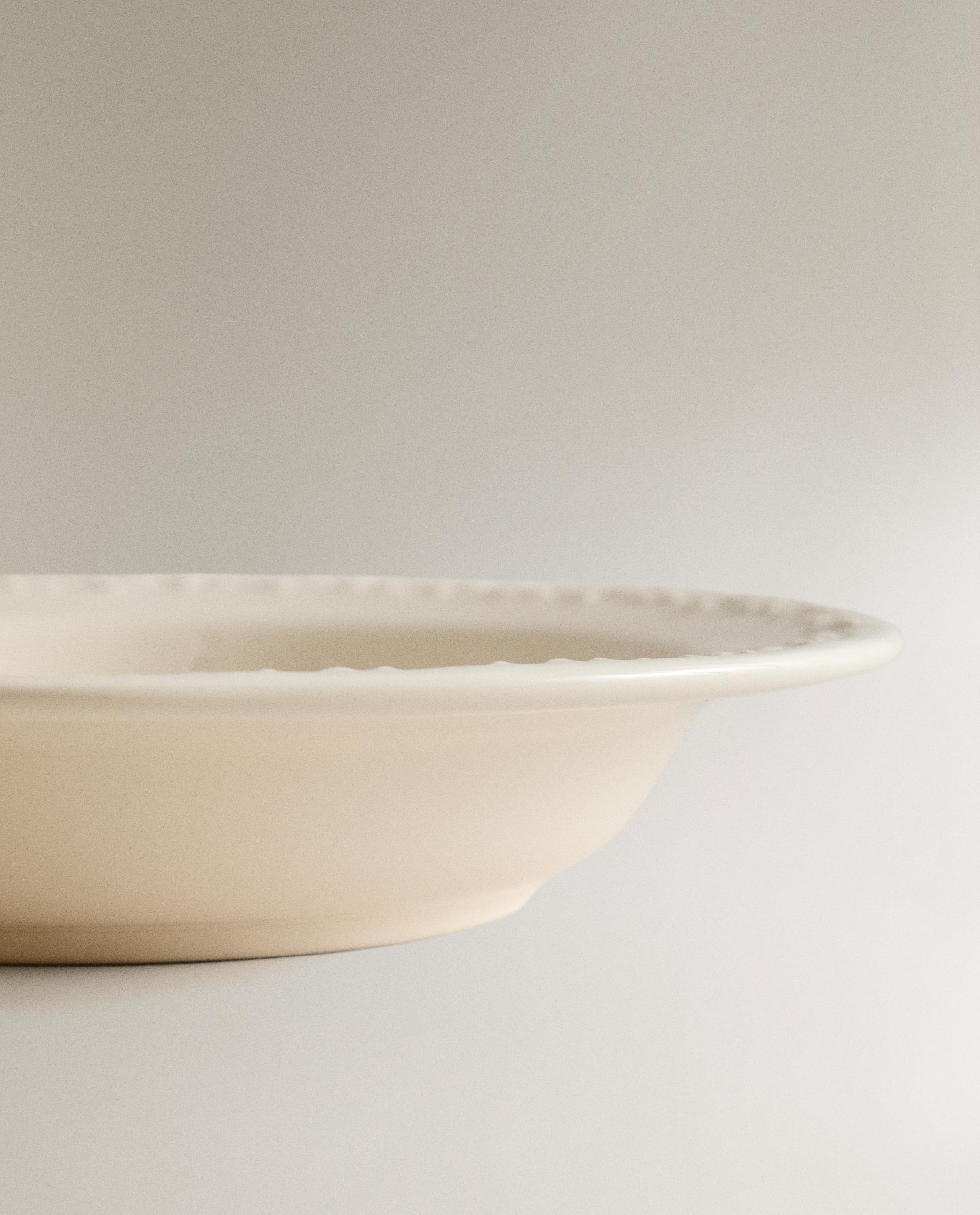 EARTHENWARE DINNER SET WITH RAISED-DESIGN EDGE product thumbnail 10