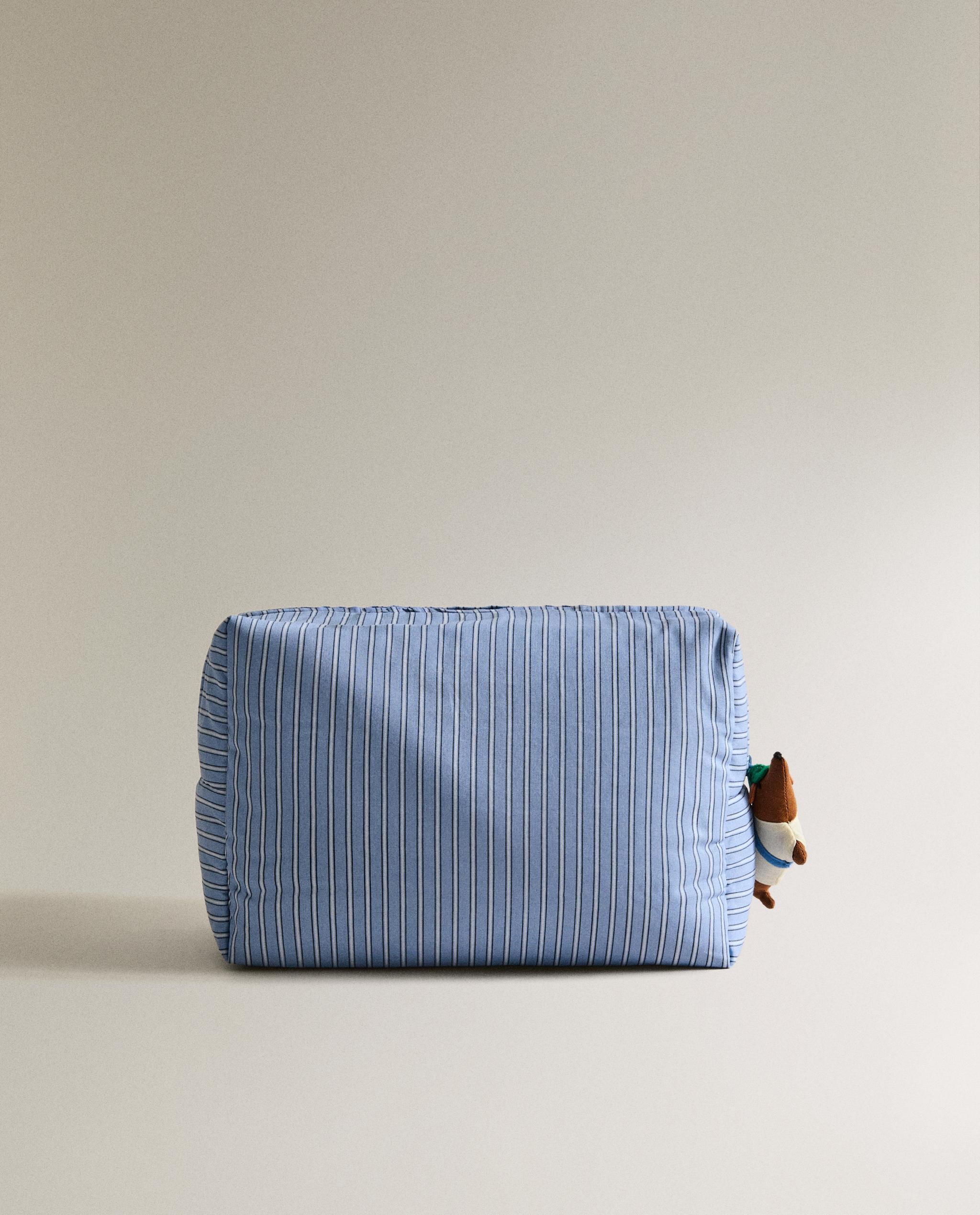 KIDS' PYJAMAS, WASH BAG AND SLIPPERS product thumbnail 13
