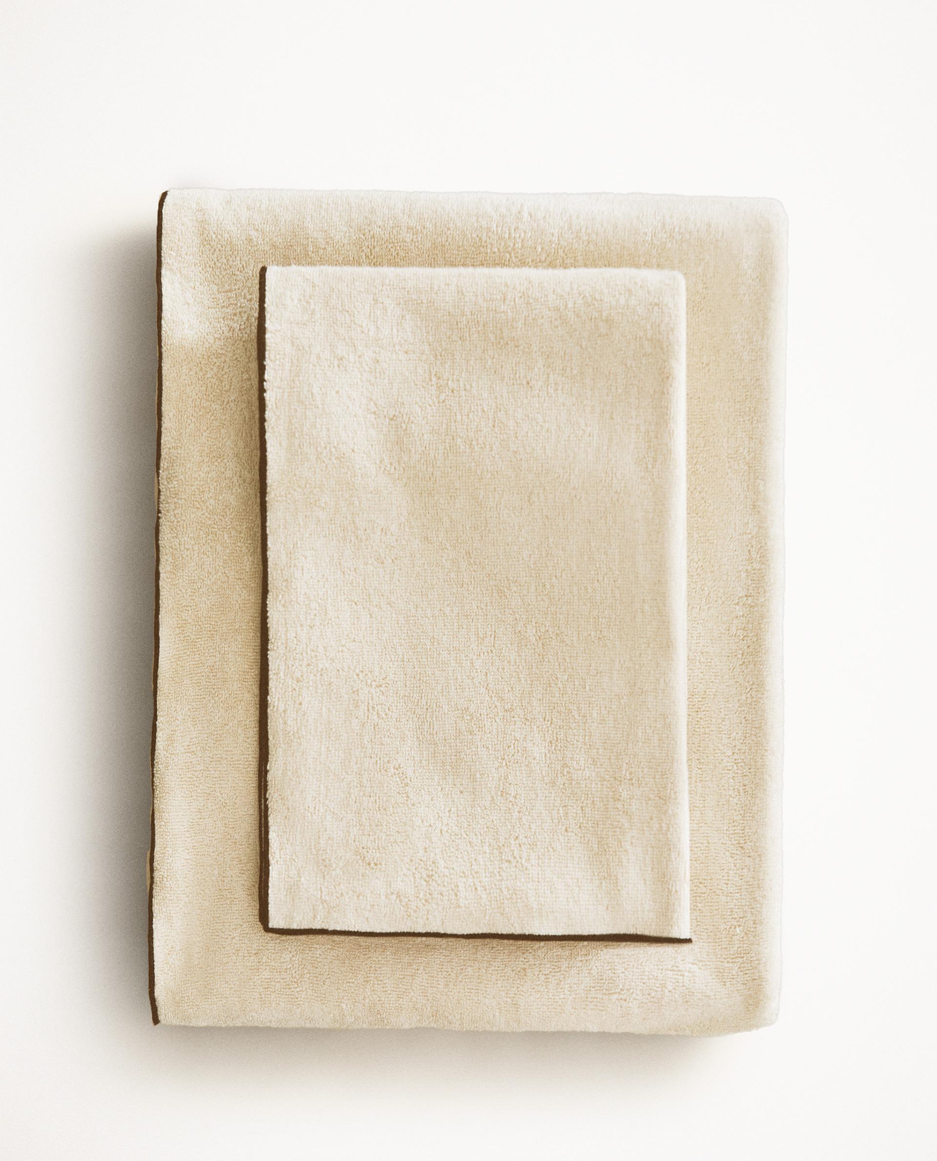 OVERLOCK COTTON BATH TOWEL | Zara Home United States of America