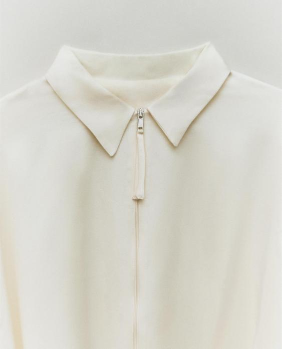 ボリュームサテンシャツ