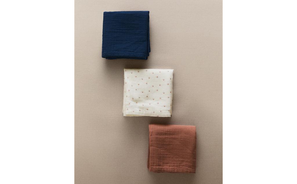 SET OF BABY MUSLIN CLOTHS SET OF BABY MUSLIN CLOTHS