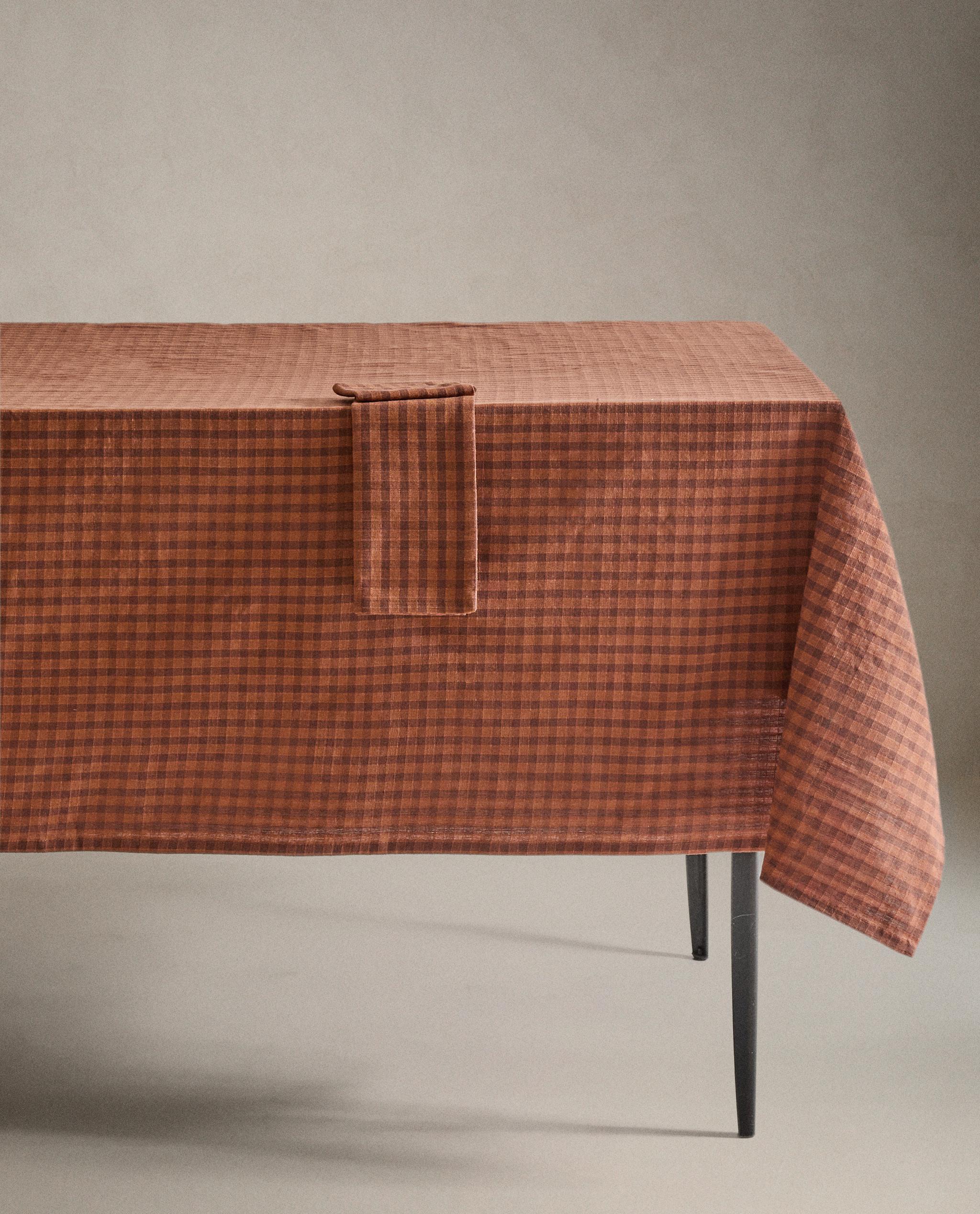 CHECK TABLECLOTH WITH TOPSTITCHING product thumbnail 14