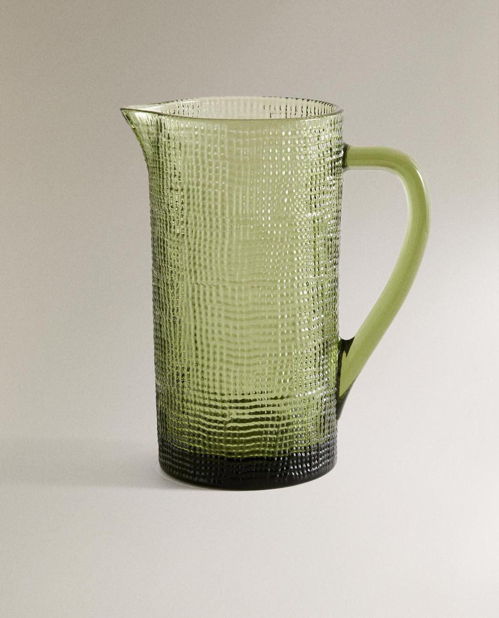 GLASKRUG MIT RELIEF GLASKRUG MIT RELIEF