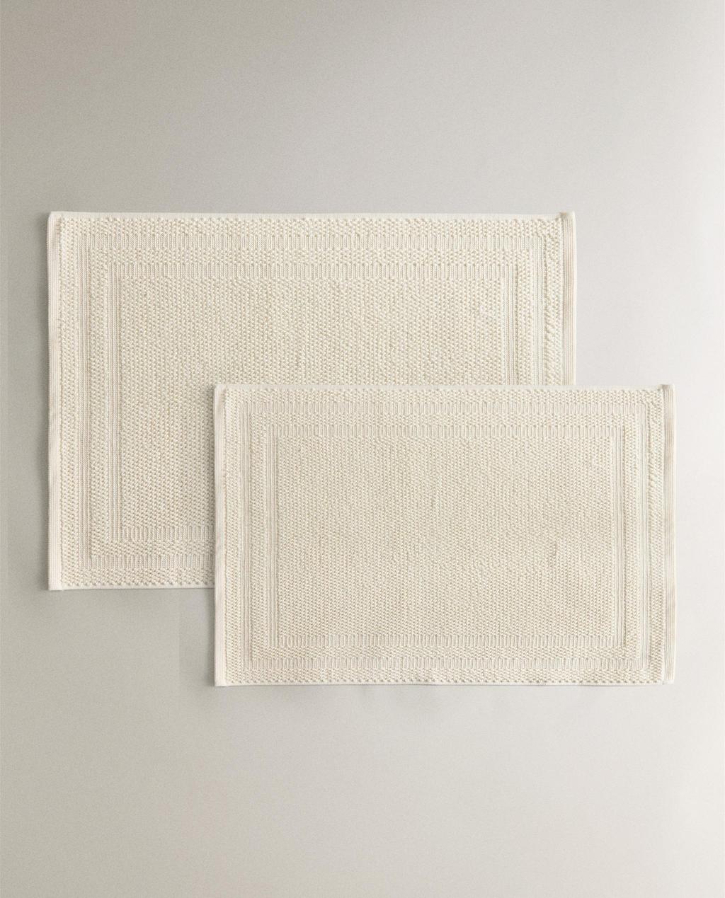 RUTSCHFESTER BADVORLEGER AUS BAUMWOLLE