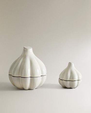 TERRACOTTA GARLIC STORAGE JAR