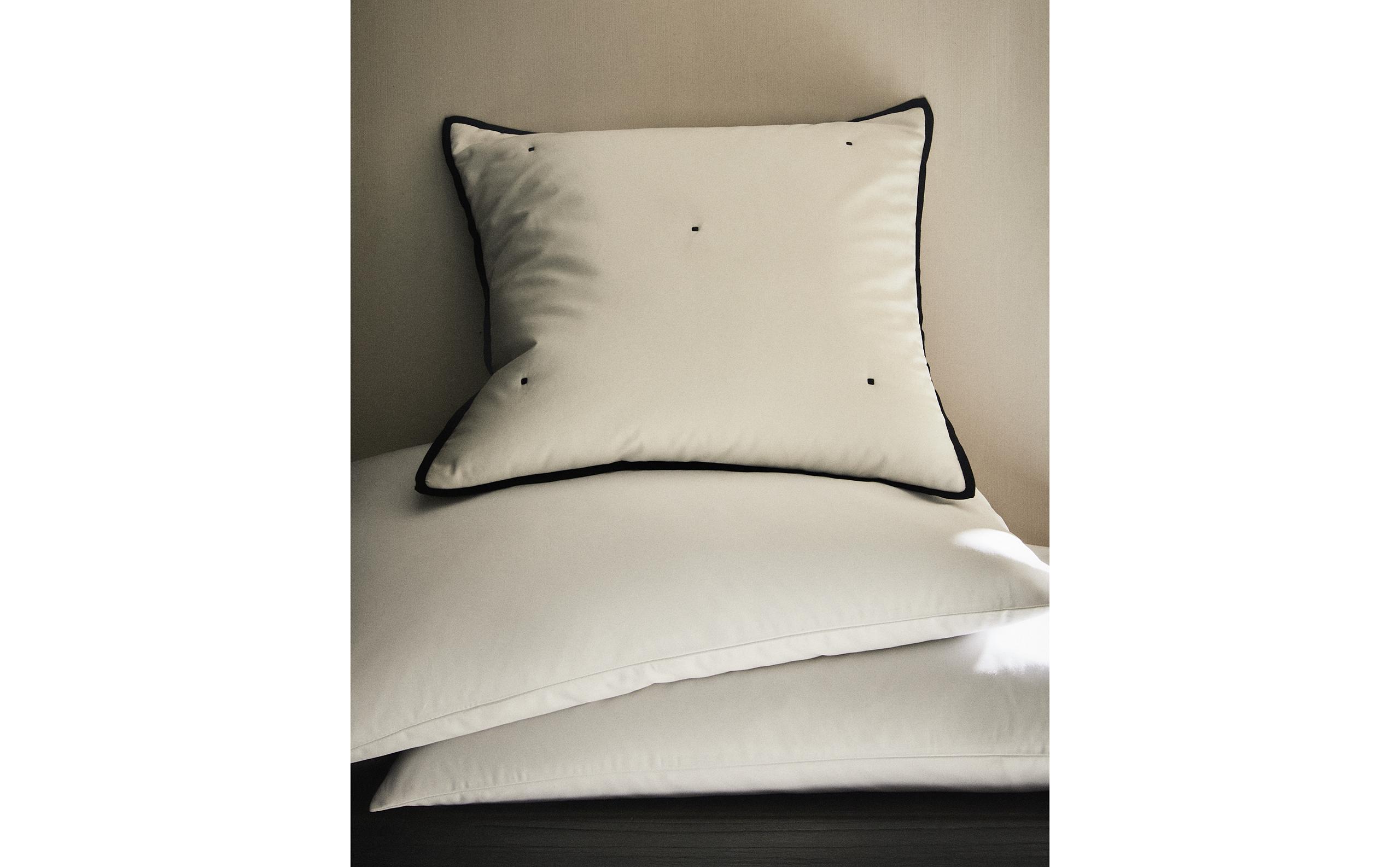 LINEN AND SATEEN CUSHION COVER WITH DOTS product thumbnail 16