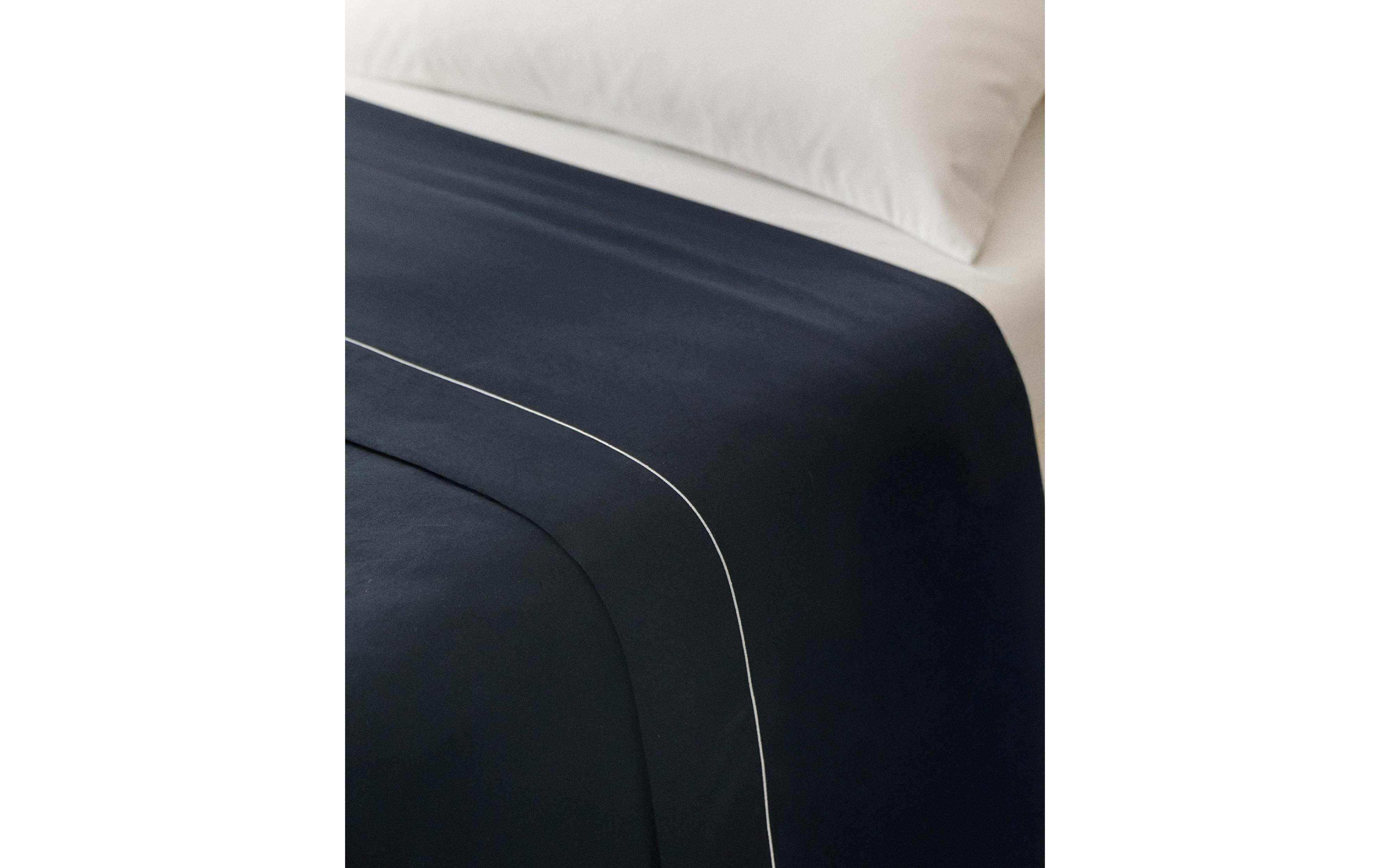SATEEN FLAT SHEET WITH TRIM (500 THREAD COUNT) product thumbnail 6