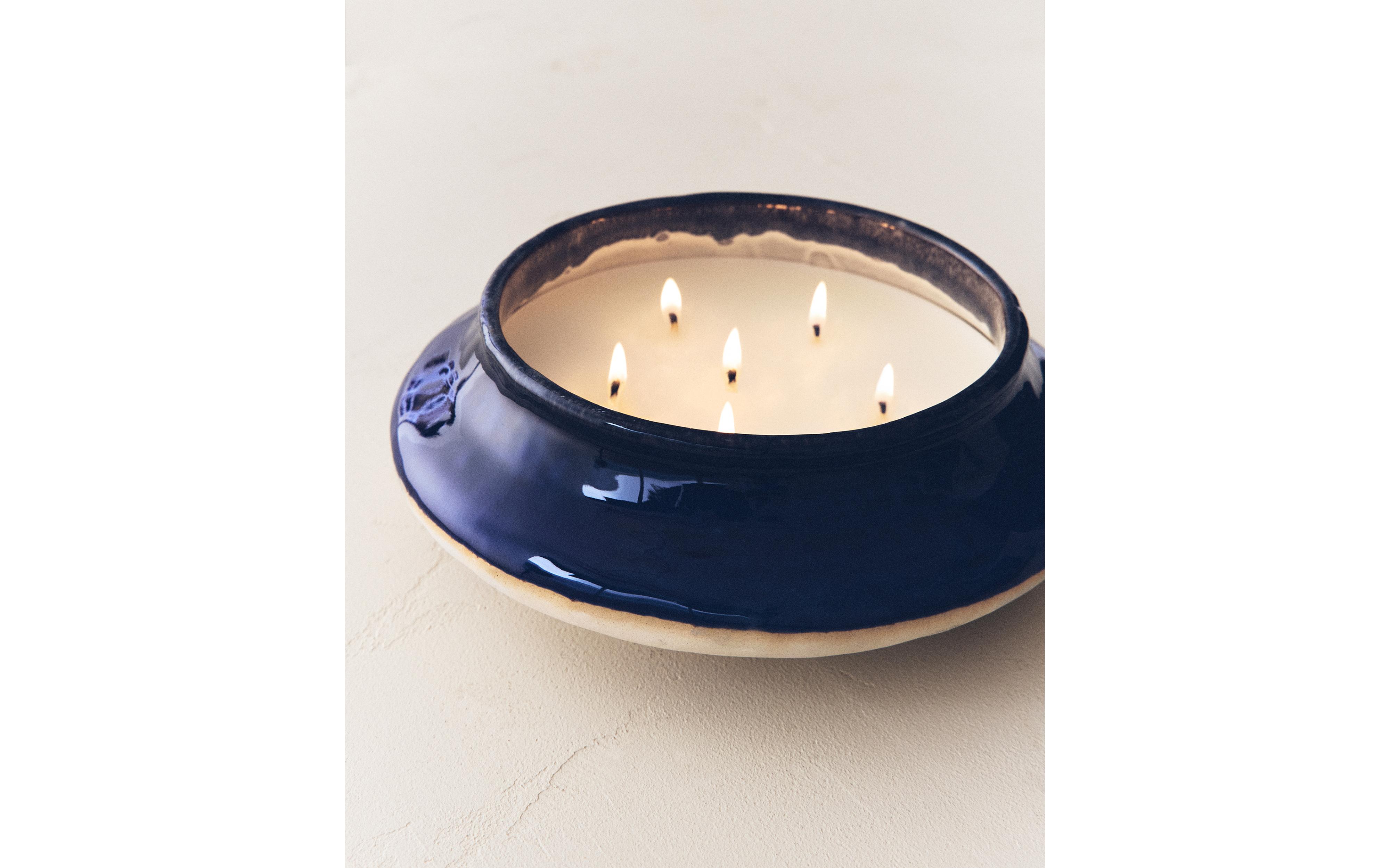 (700 G) SUNSET AT LEGZIRA SCENTED CANDLE product thumbnail 9