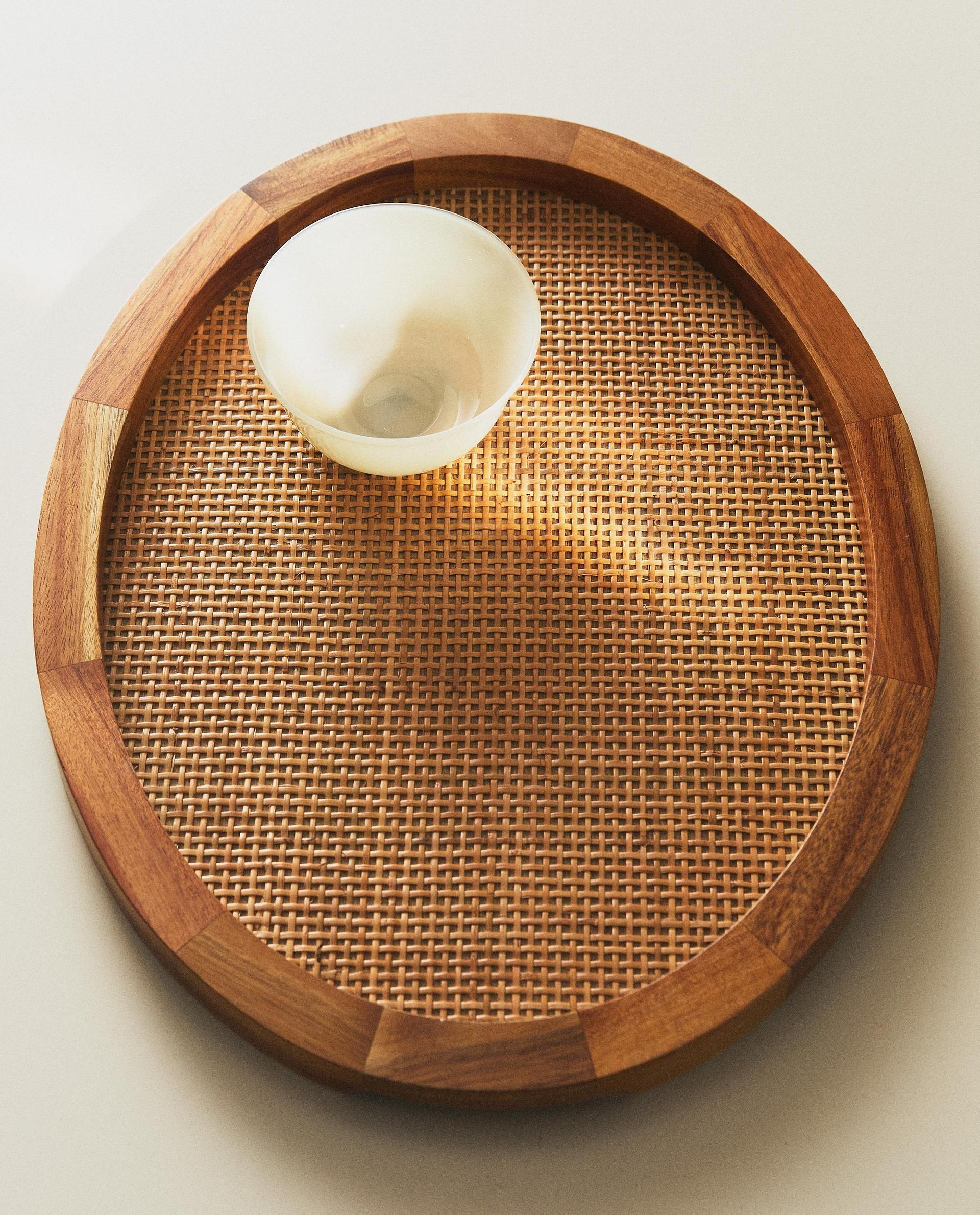 OVAAL HOUTEN ROTAN DIENBLAD OVAAL HOUTEN ROTAN DIENBLAD