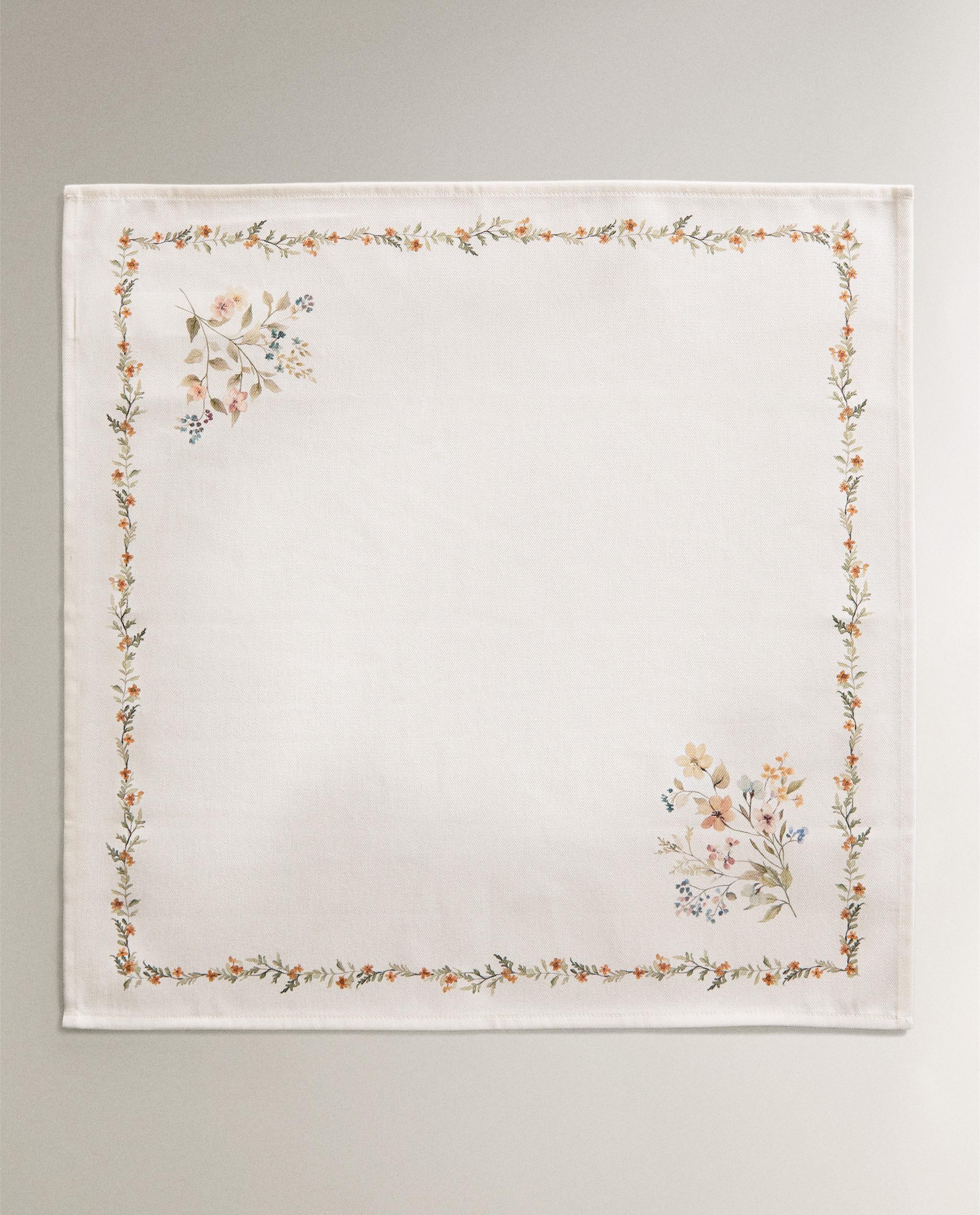 FLORAL PRINT NAPKIN (PACK OF 2) product thumbnail 2