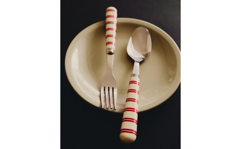 스트라이프 손잡이 커트러리 4피스 세트