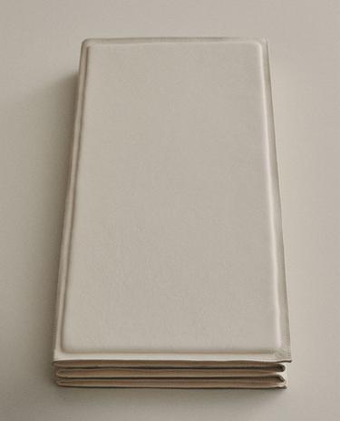 FOLDABLE LEATHER YOGA MAT