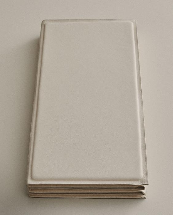 FOLDABLE LEATHER YOGA MAT