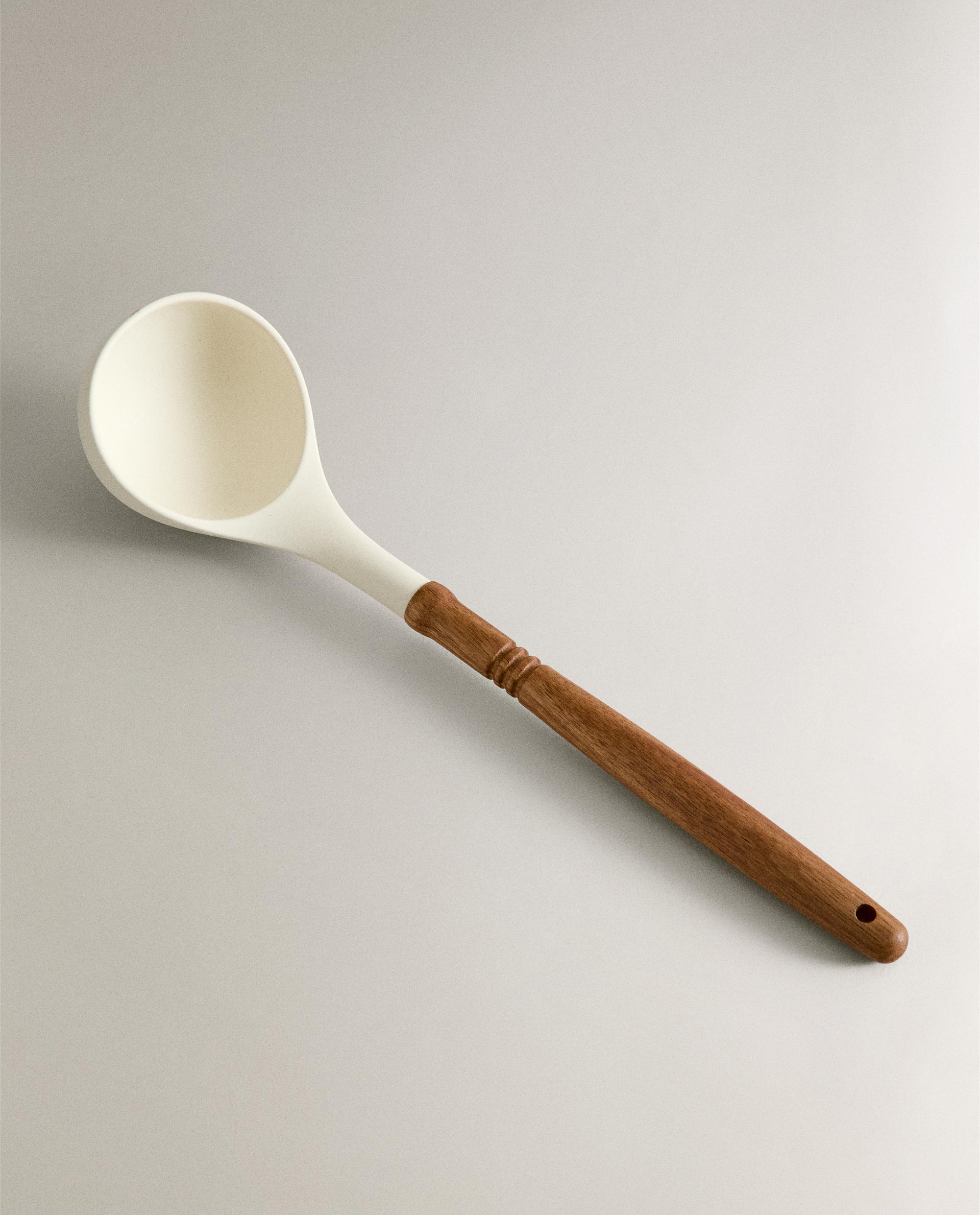SILICONE AND WOOD LADLE product thumbnail 3