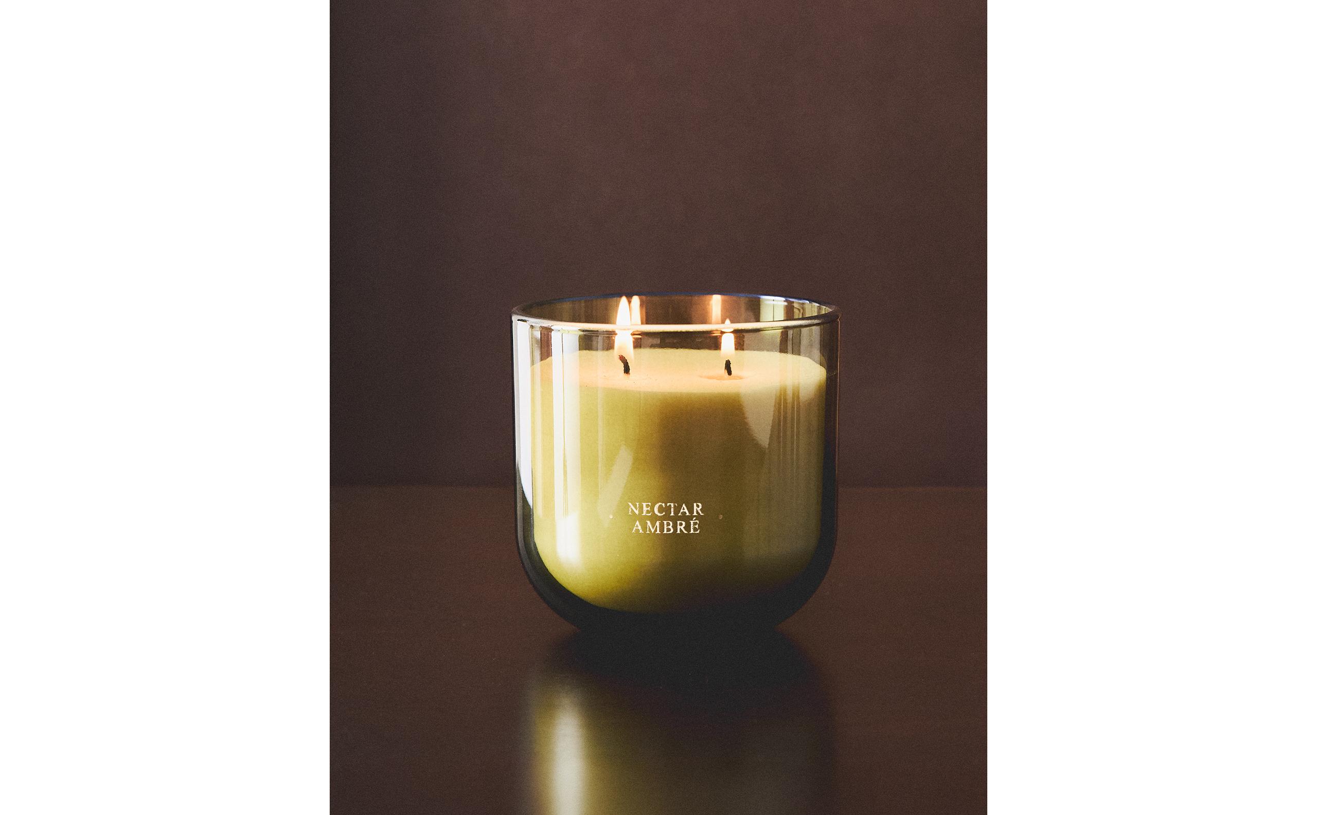 (400 G) NECTAR AMBRÉ SCENTED CANDLE