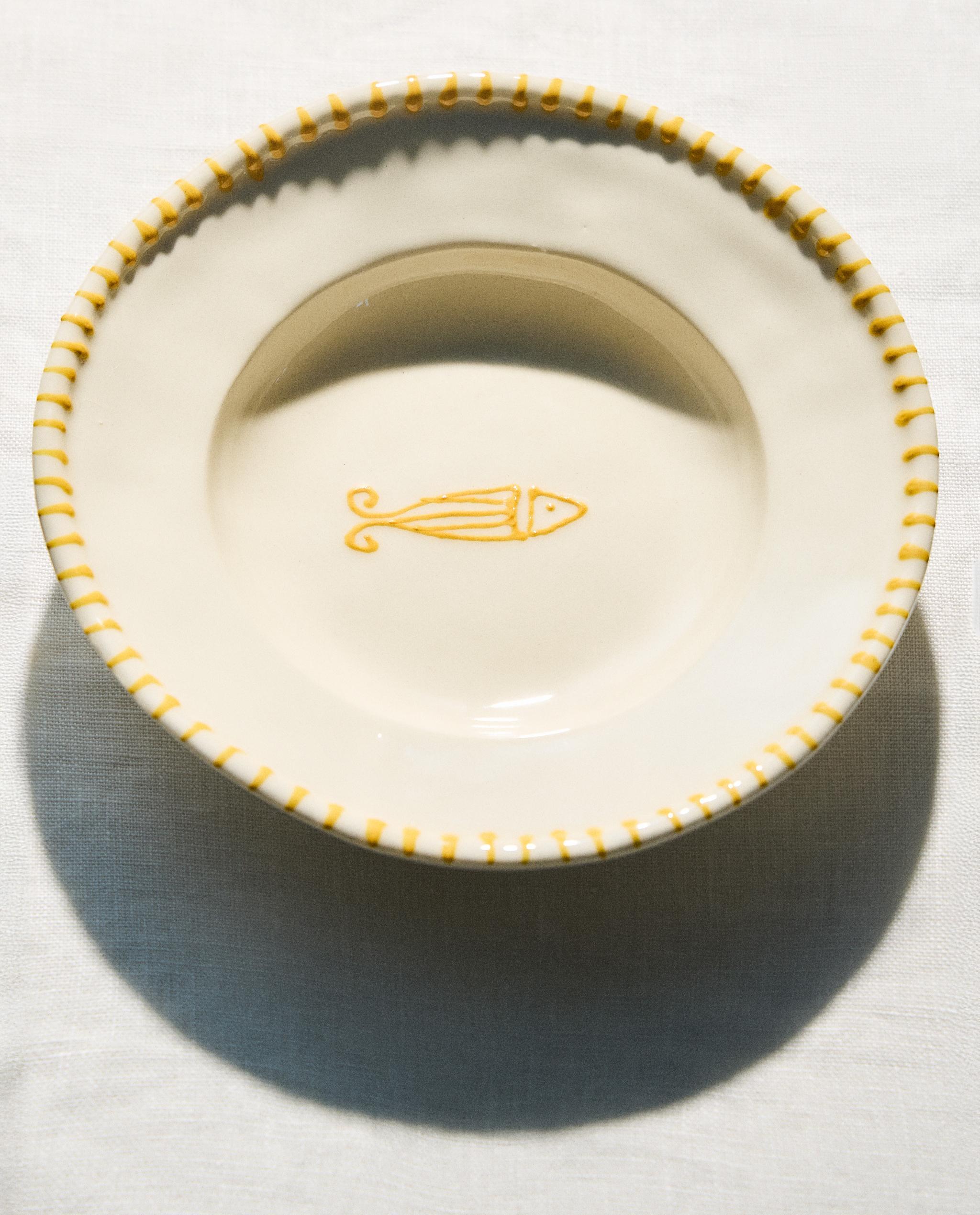 EARTHENWARE FISH DINNER SET product thumbnail 20