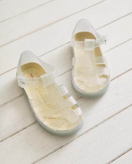 OTROŠKI BLEŠČEČI SANDALI S PREKRIŽANIMI PAŠČKI