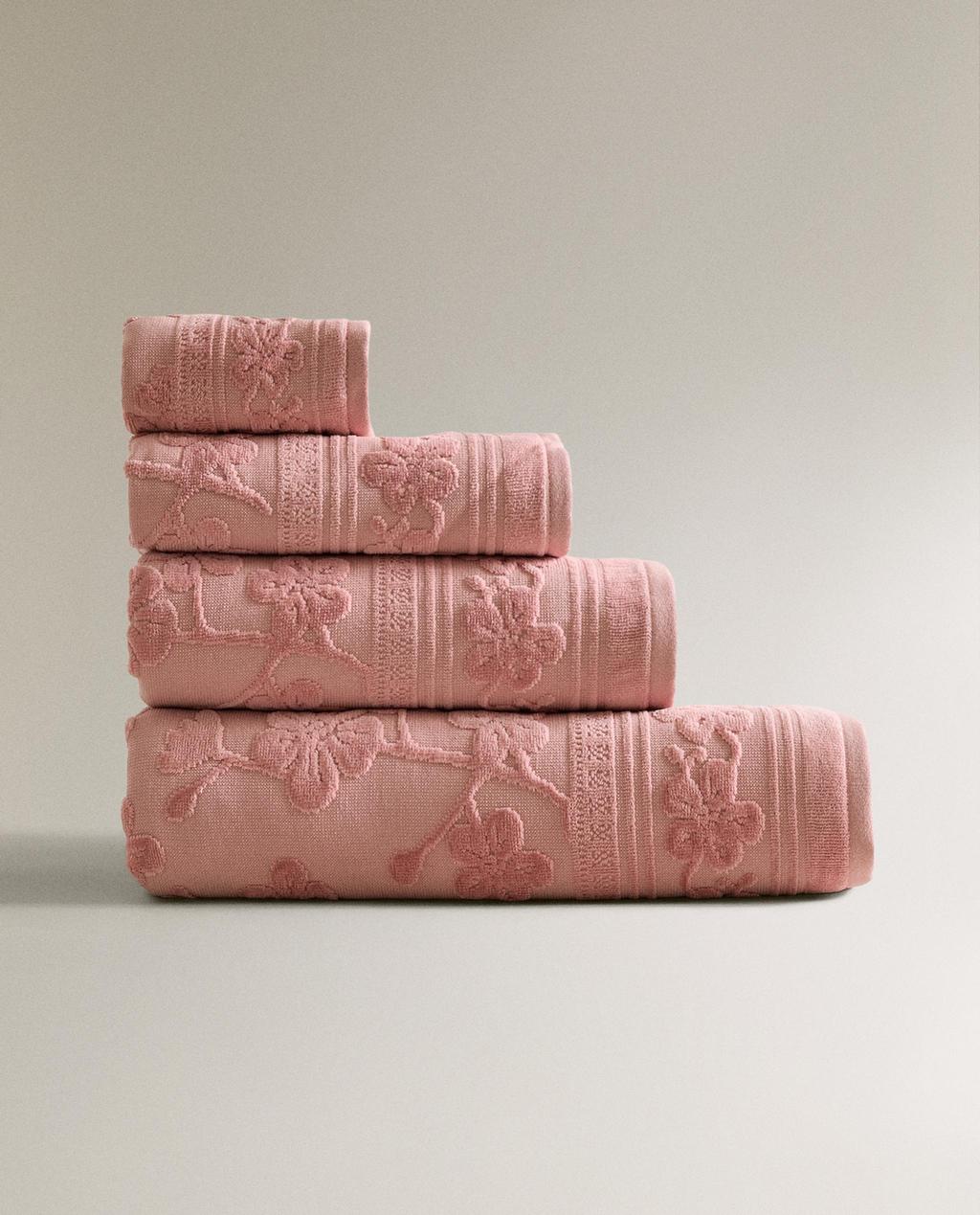 FLORAL JACQUARD BATH TOWEL