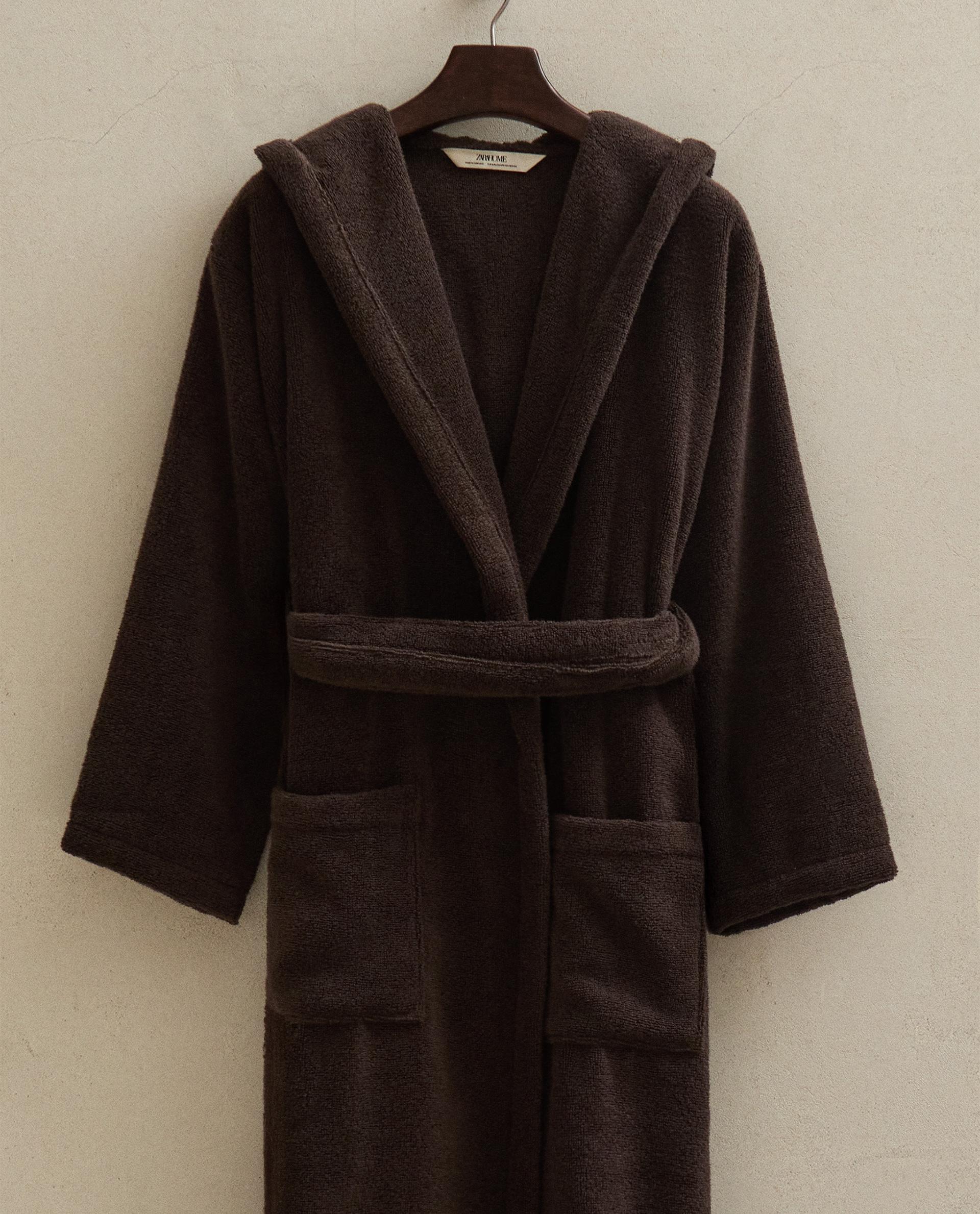 EXTRA SOFT HOODED BATHROBE (380 GXM²) product thumbnail 10