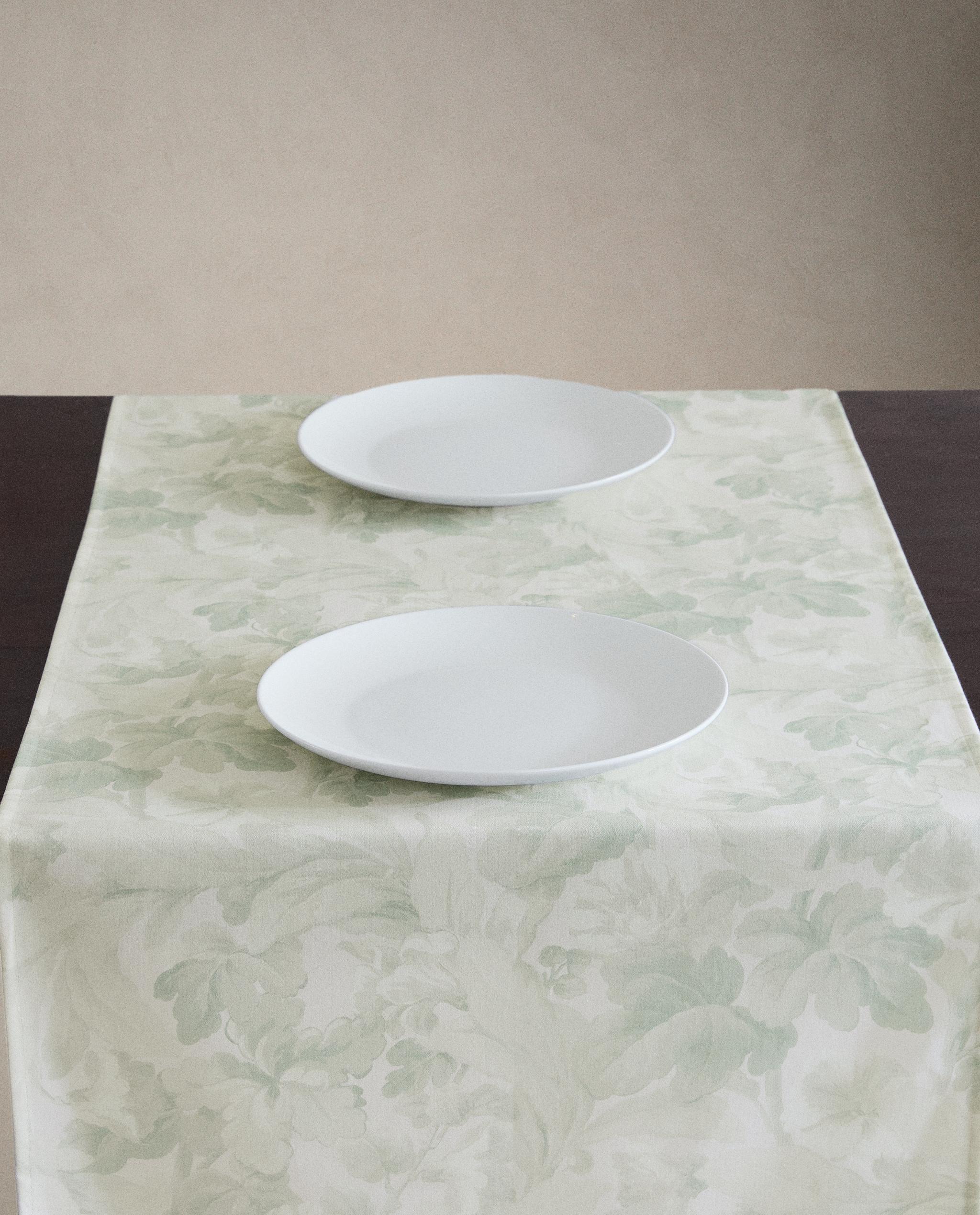 PLANT PRINT TABLE RUNNER product thumbnail 6