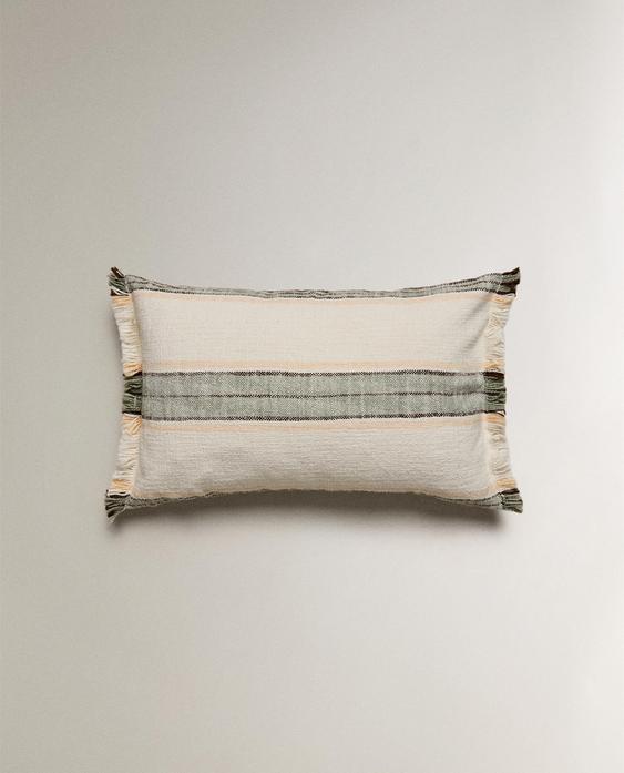 HAPSULLINEN TYYNYNPÄÄLLINEN HAPSULLINEN TYYNYNPÄÄLLINEN