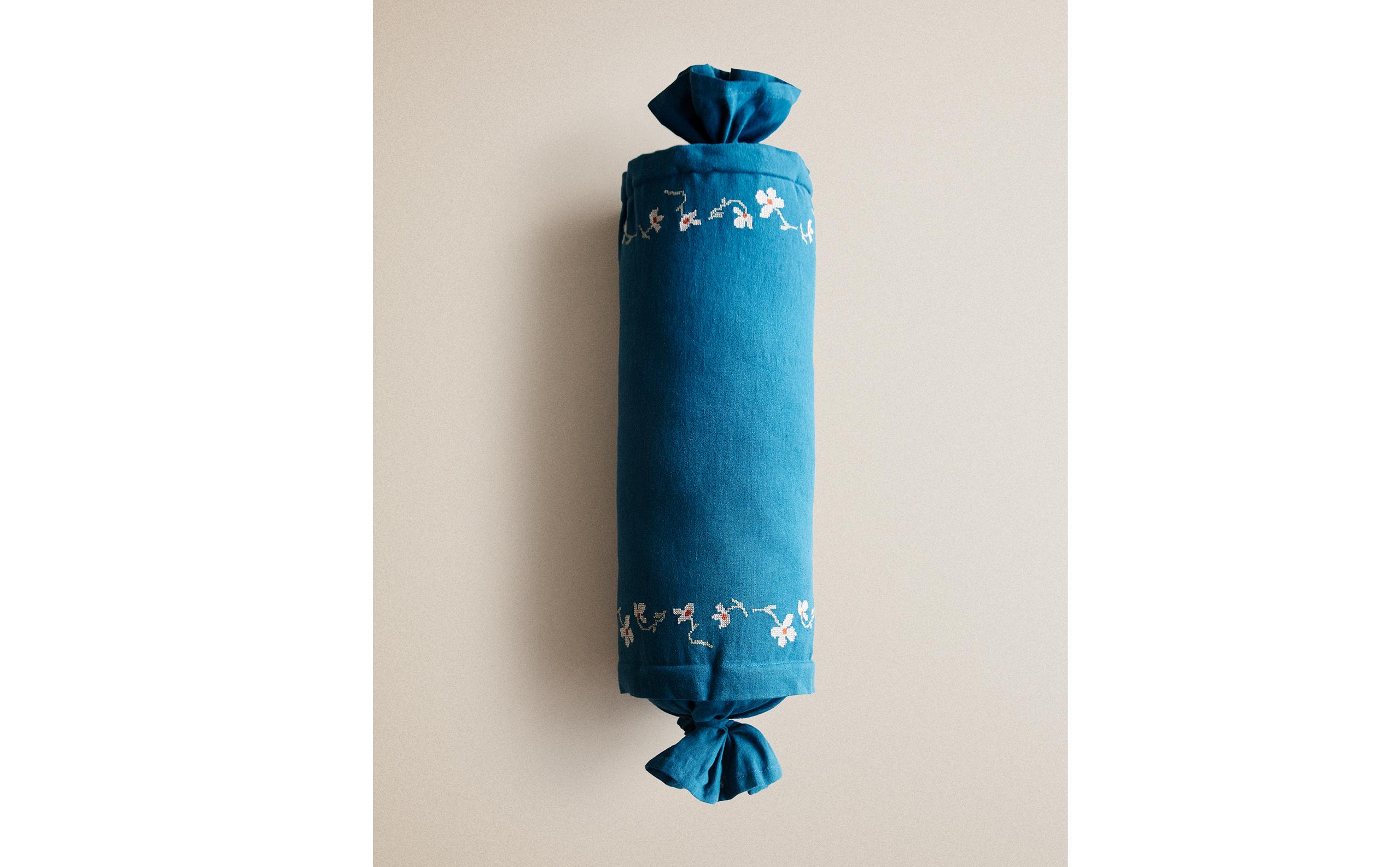 BOLSTER WITH FLORAL EMBROIDERY product thumbnail 2