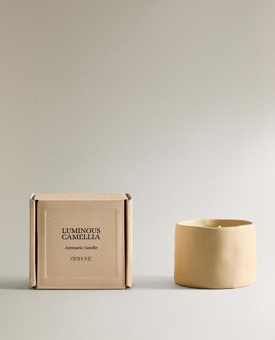(150 G) VELA AROMÁTICA LUMINOUS CAMELLIA (150 G) VELA AROMÁTICA LUMINOUS CAMELLIA