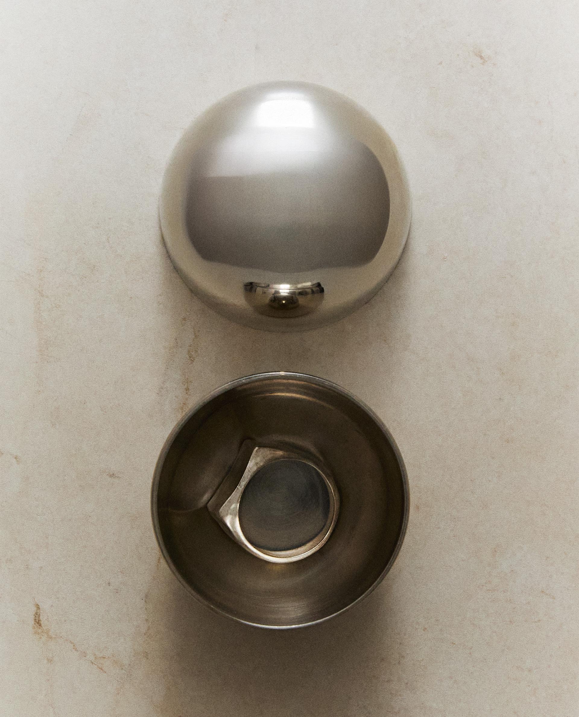 SMALL ROUND STAINLESS STEEL BOX product thumbnail 6