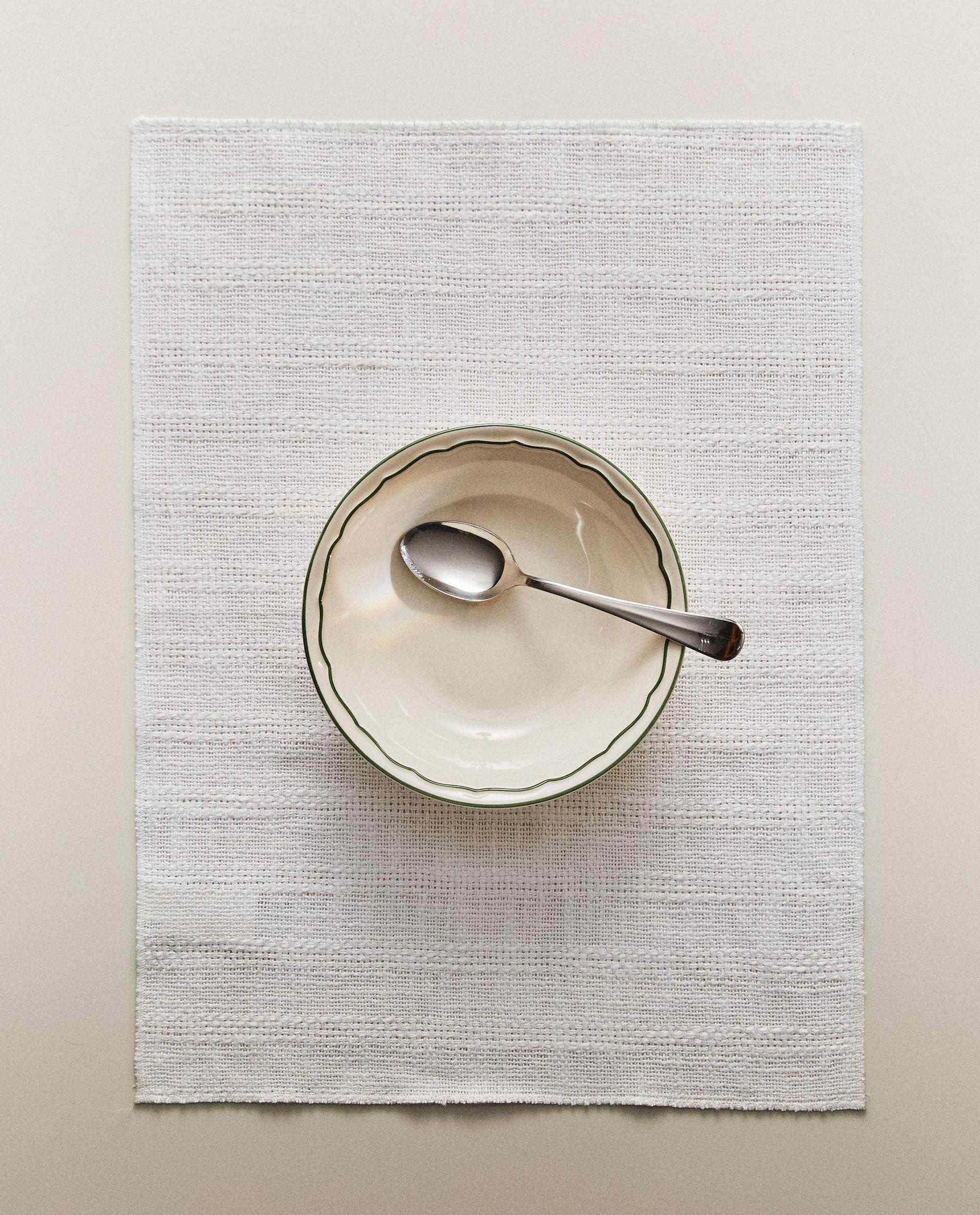 TEXTURED LINEN PLACEMAT TEXTURED LINEN PLACEMAT